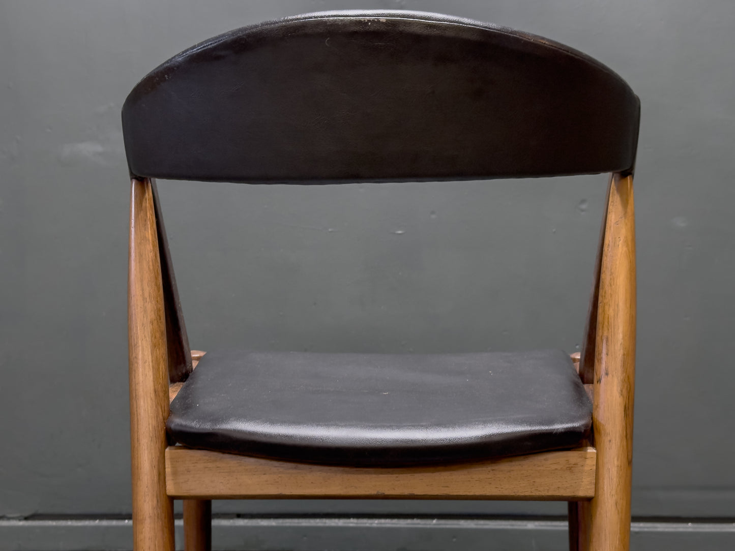 Leather and Rosewood Model 31 Chair by Kai Kristiansen