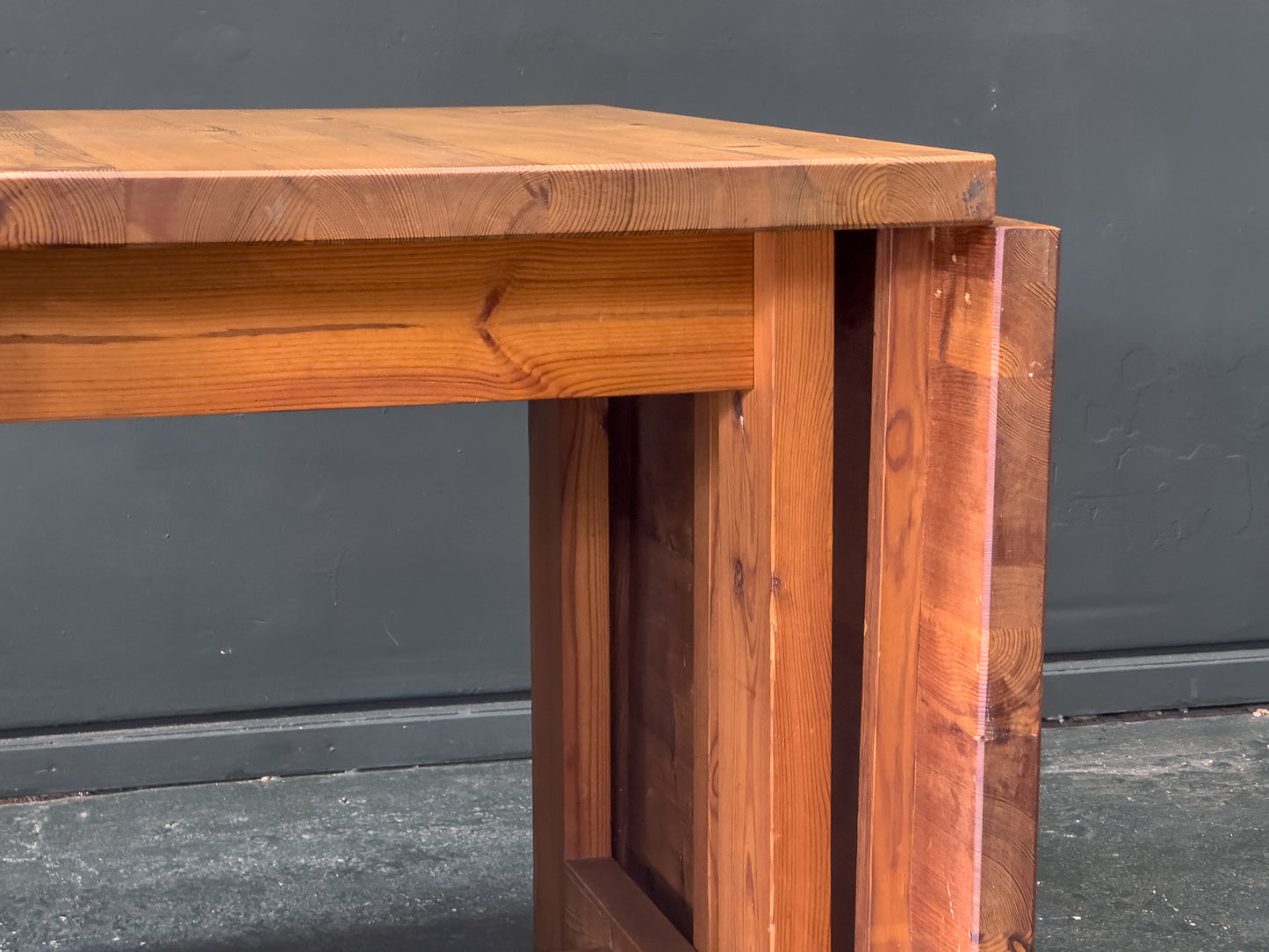 Solid Pine Extendable Dining Table