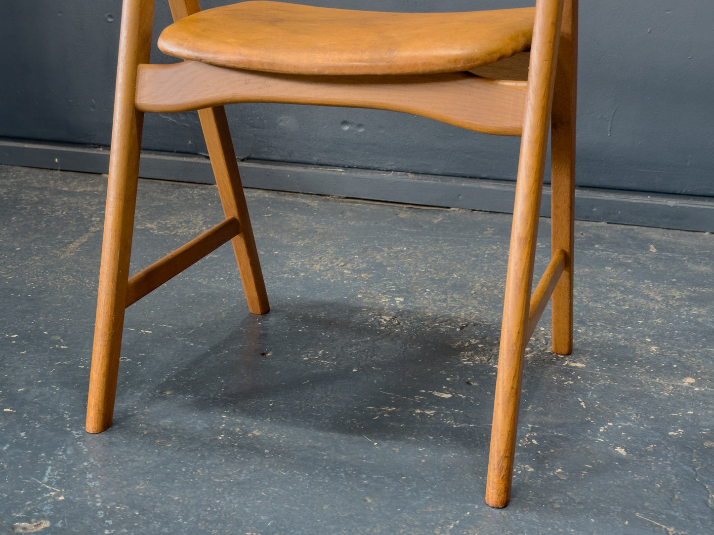 Model 71 Teak and Leather Chair by Henning Kjærnulf