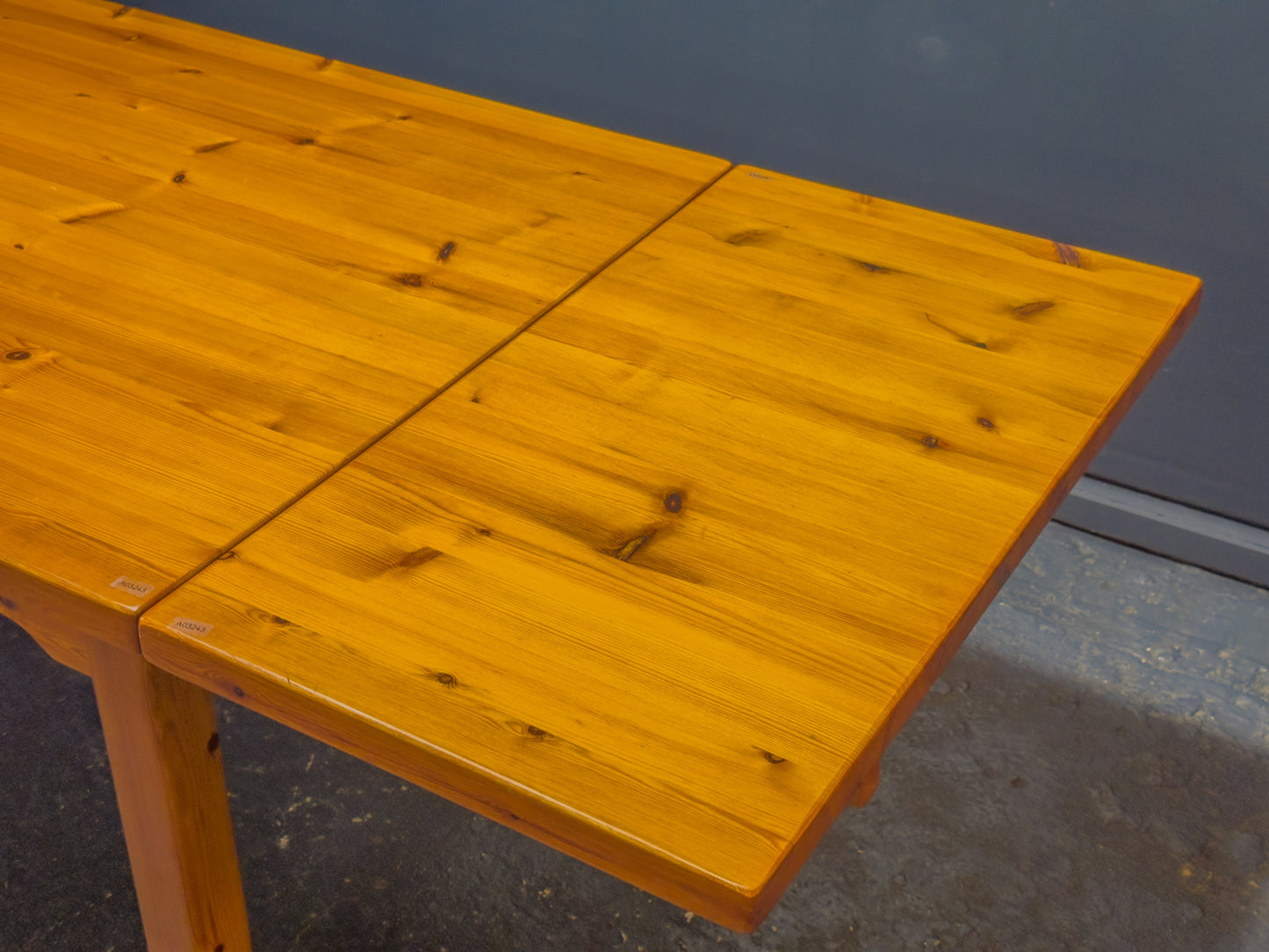 Extending Pine Dining Table