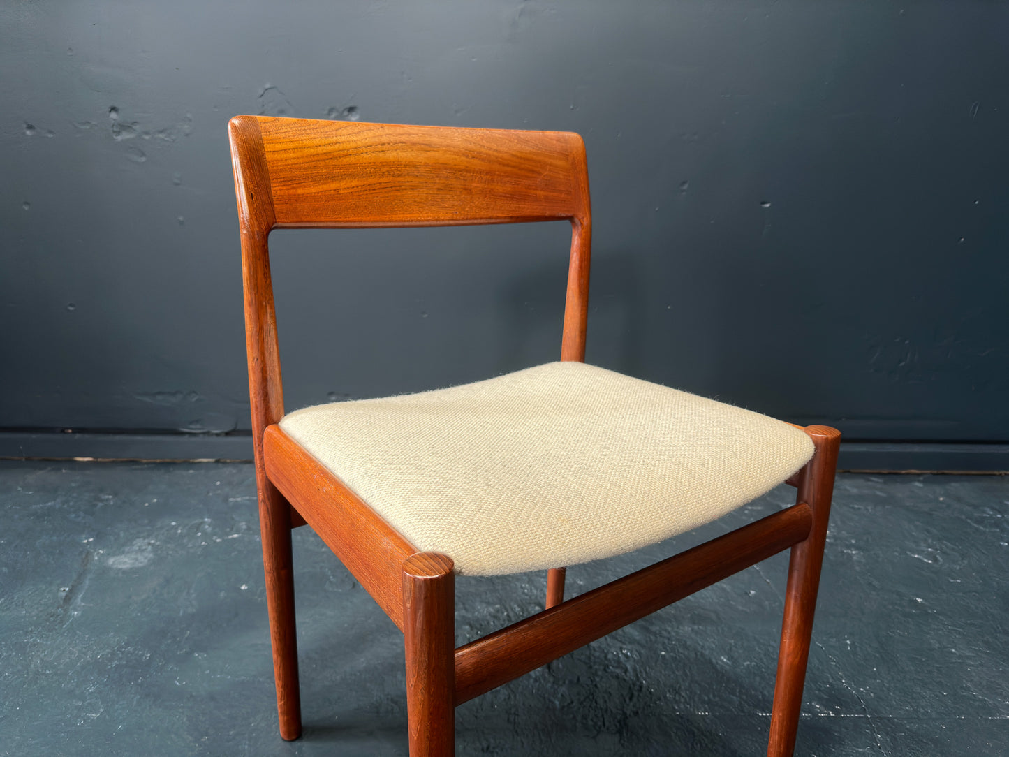 Johannes Nørgaard Set of 6 Dining Chairs