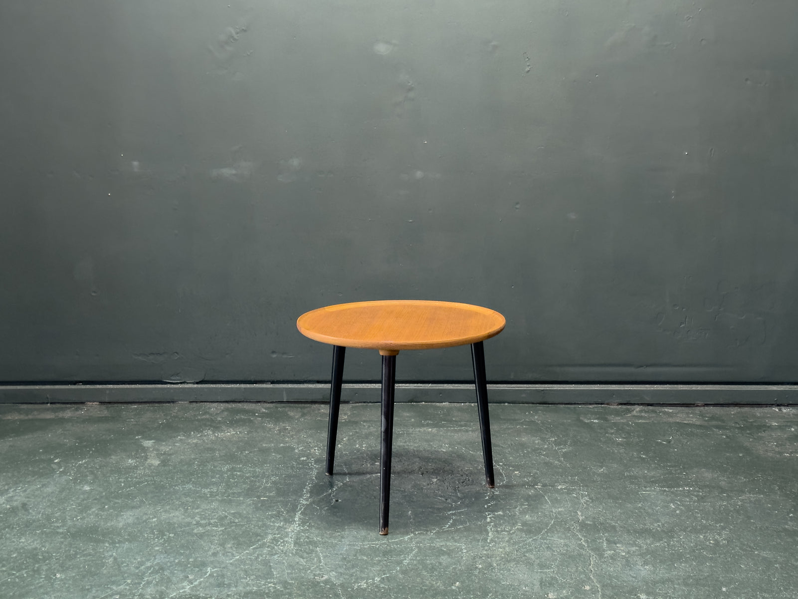 Anton Kildeberg Round Oak Side Table with Black Legs