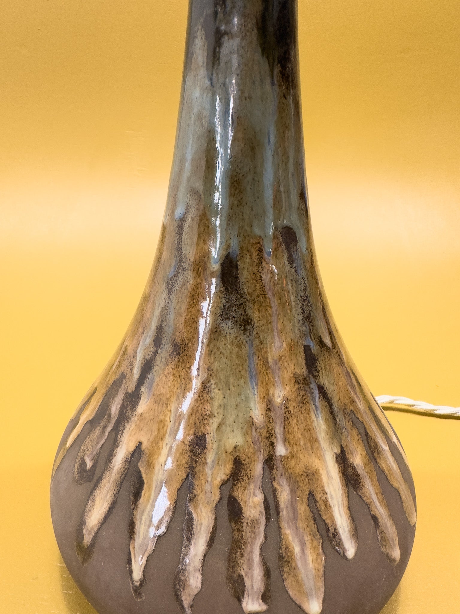 Rich Glazed Ceramic Table Lamp