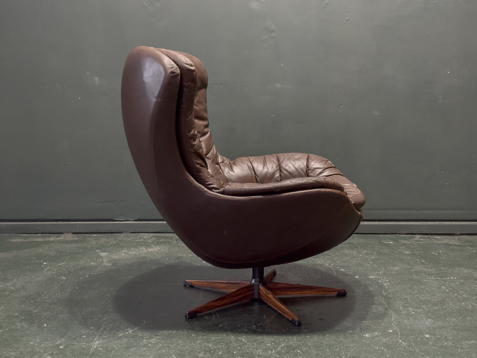 Henry Walter Klein Brown Leather and Rosewood Swivel Chair