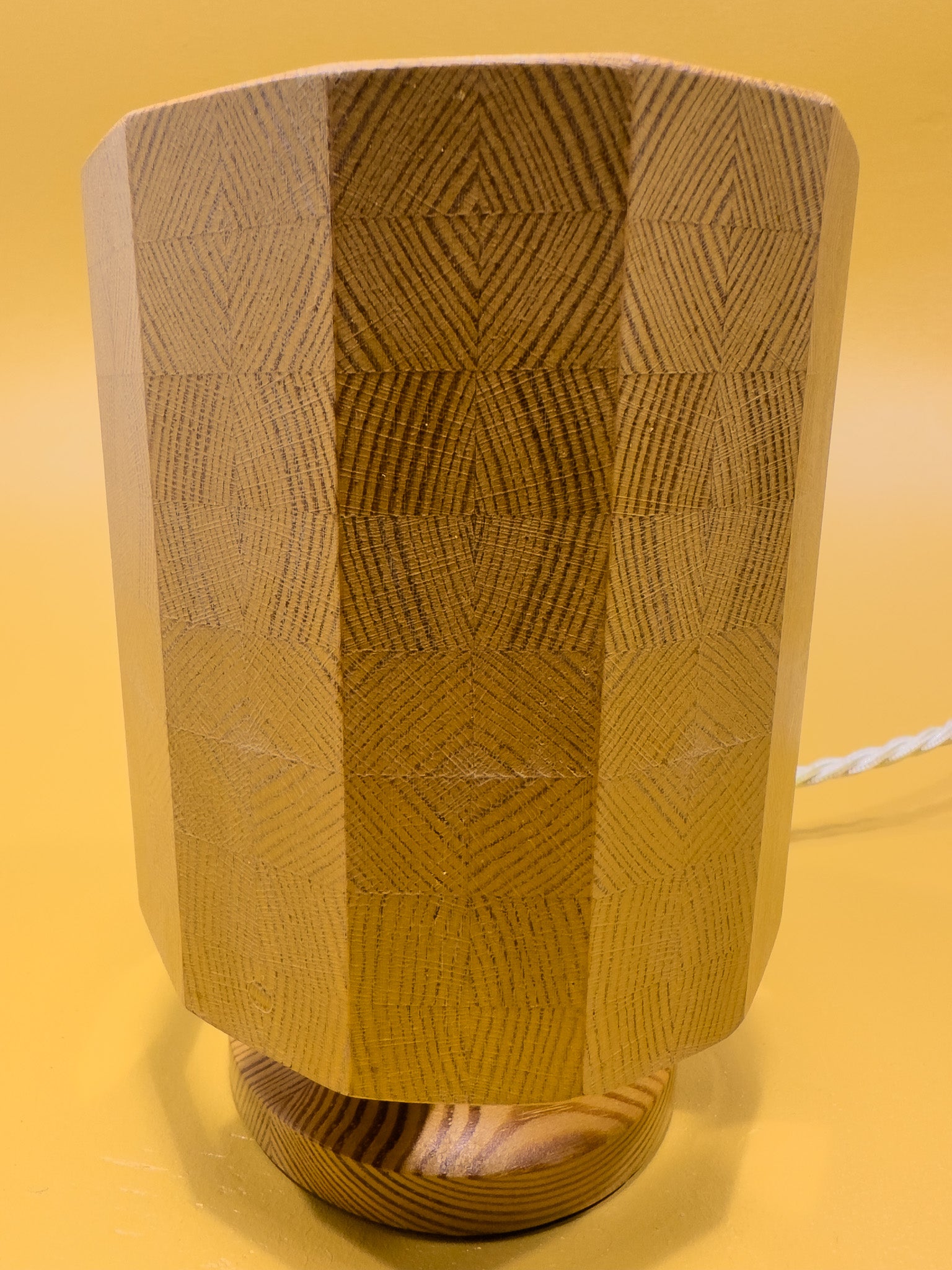 Small End Grain Table Light