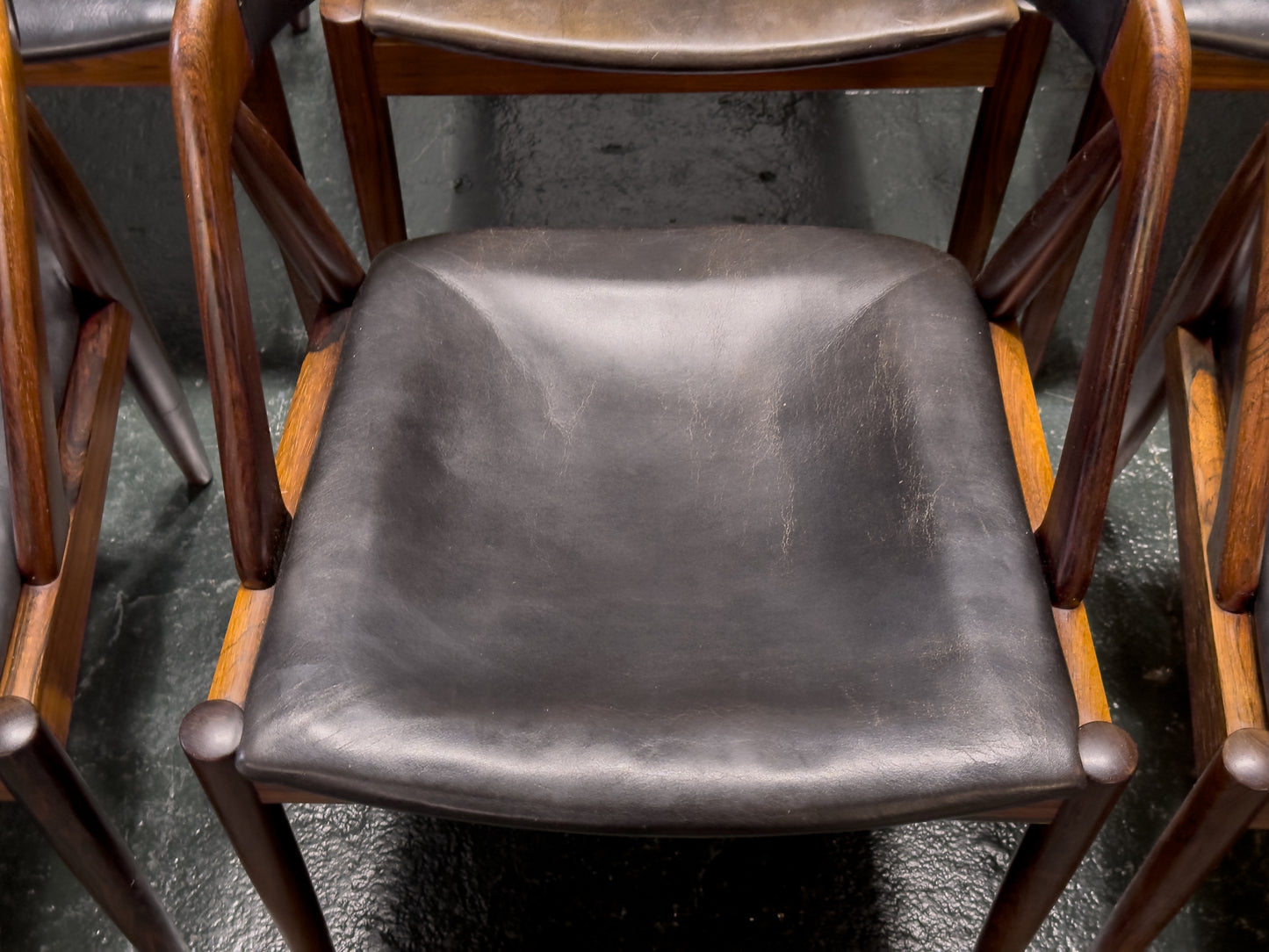 Set of 6 Leather and Rosewood Model 31 Chairs by Kai Kristiansen