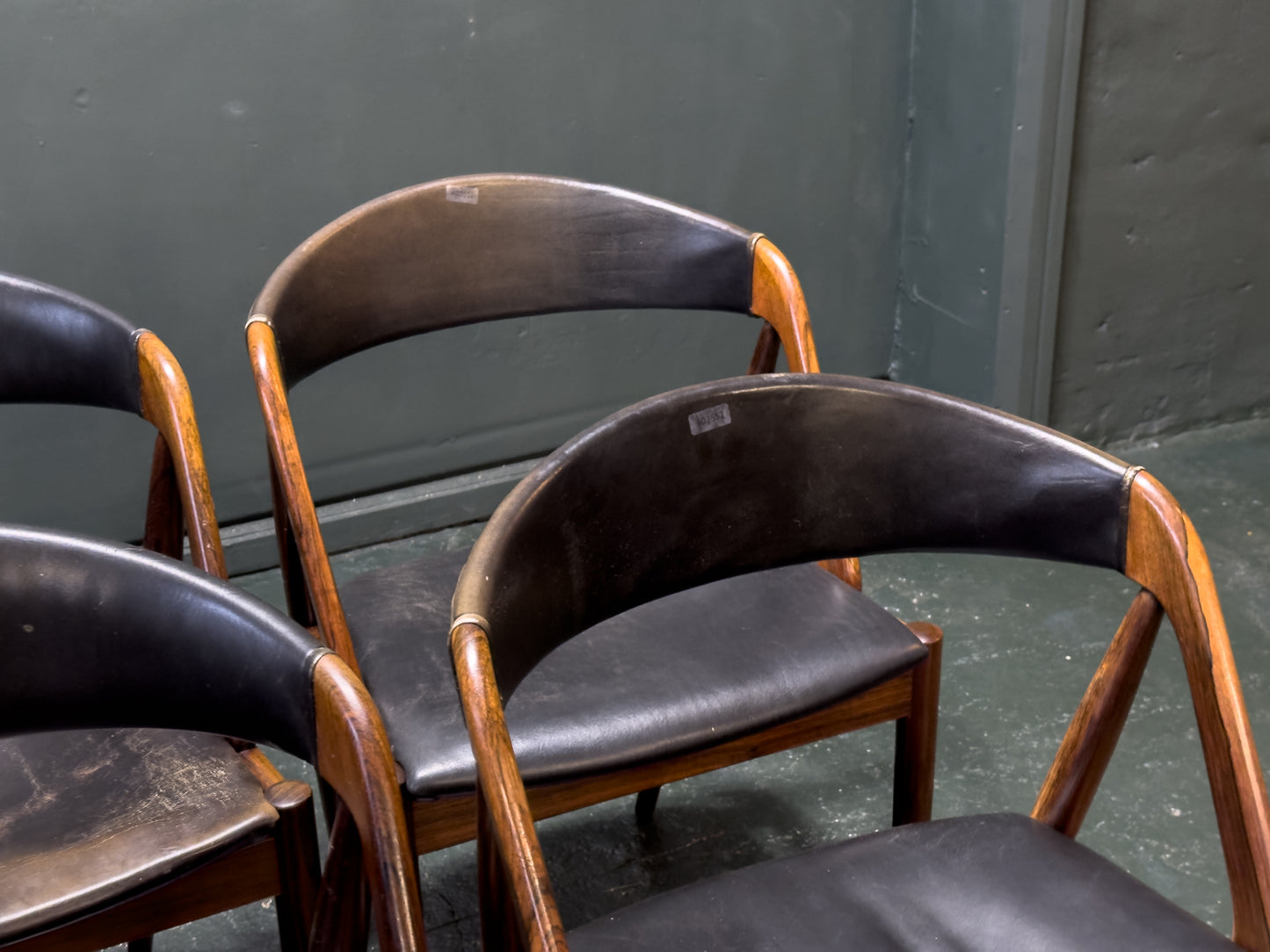 Set of 6 Leather and Rosewood Model 31 Chairs by Kai Kristiansen