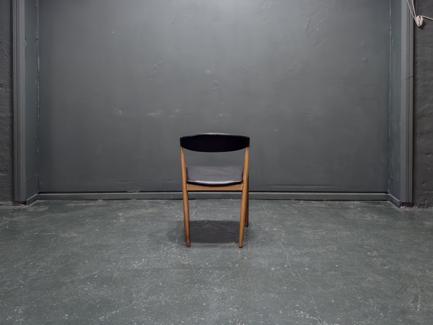 Leather and Rosewood Model 31 Chair by Kai Kristiansen