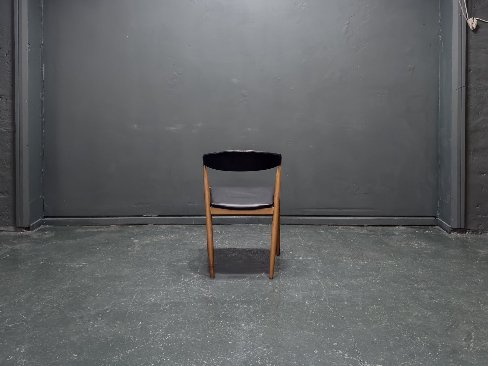 Leather and Rosewood Model 31 Chair by Kai Kristiansen