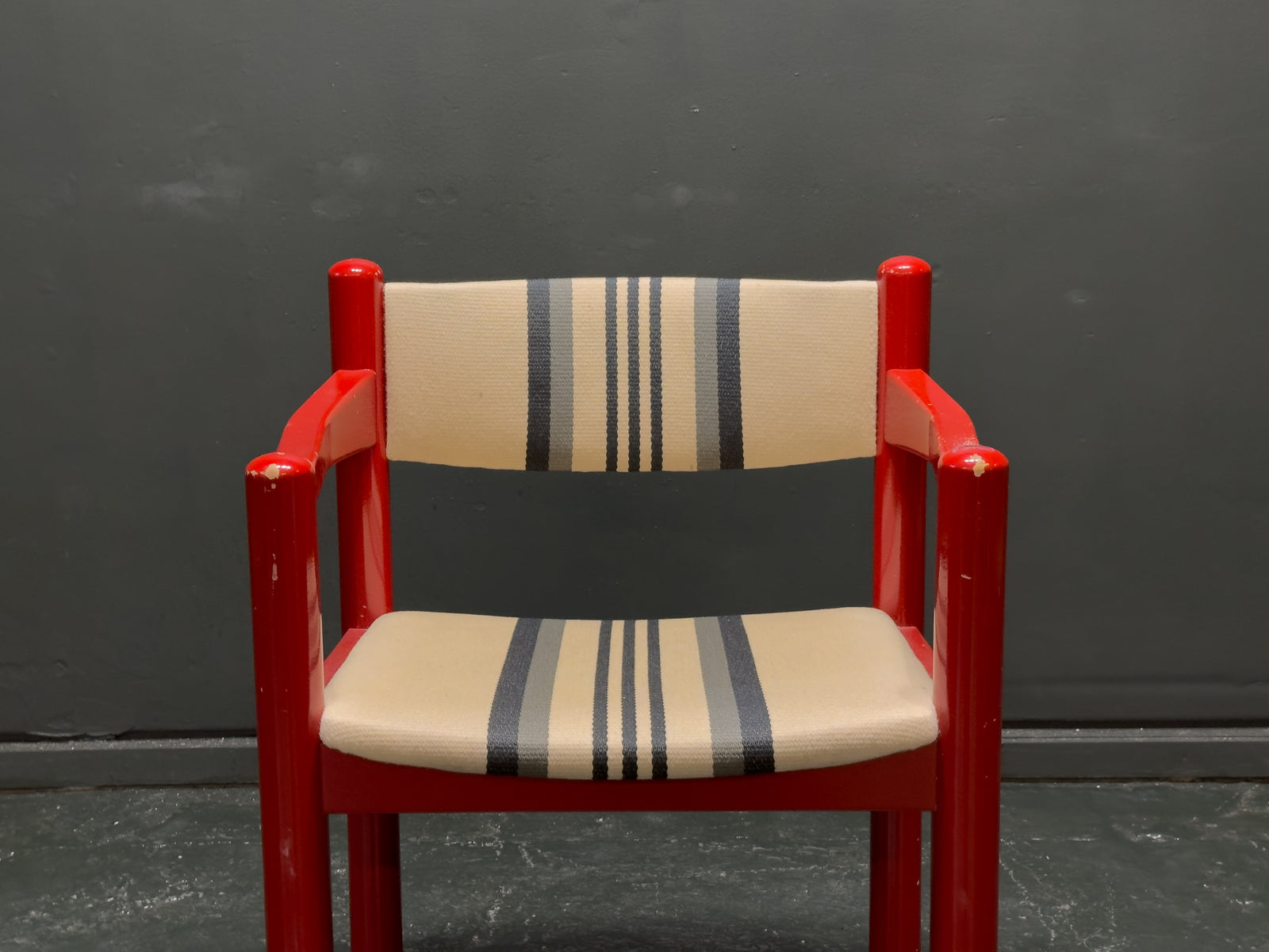 BS Mobler Red Gloss Upholstered Chair