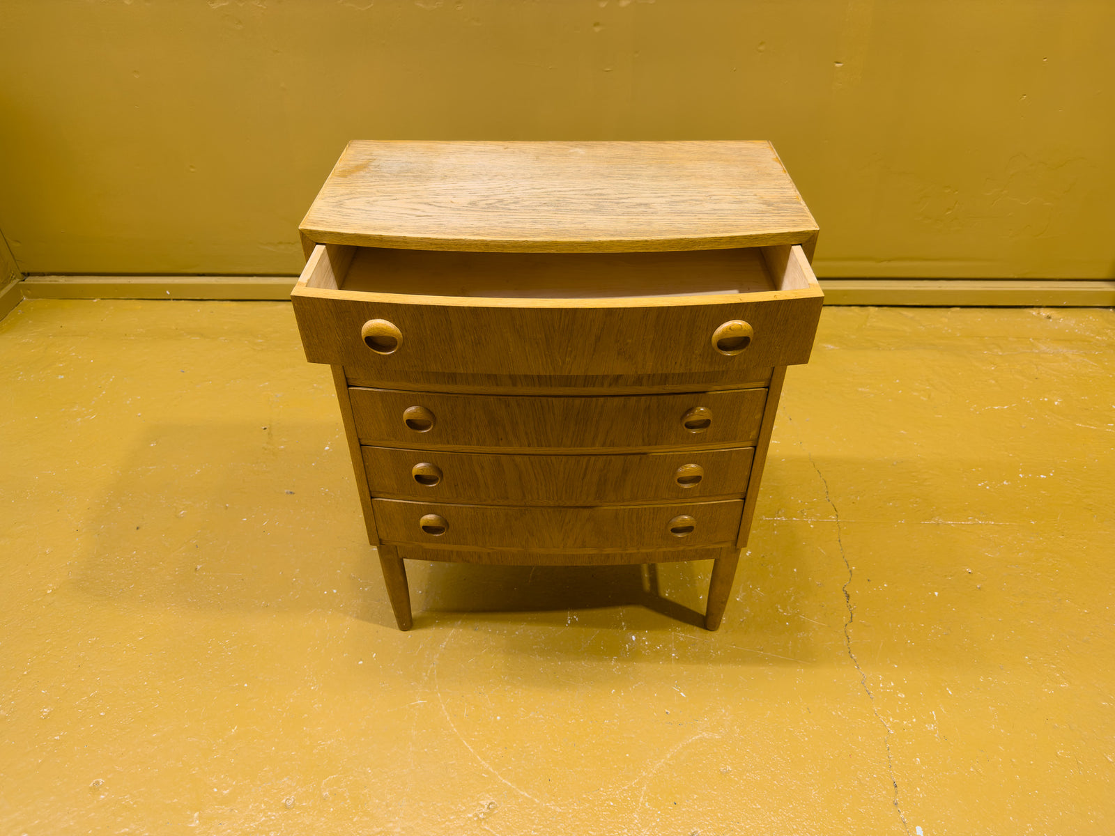 Small Oak Chest of drawers
