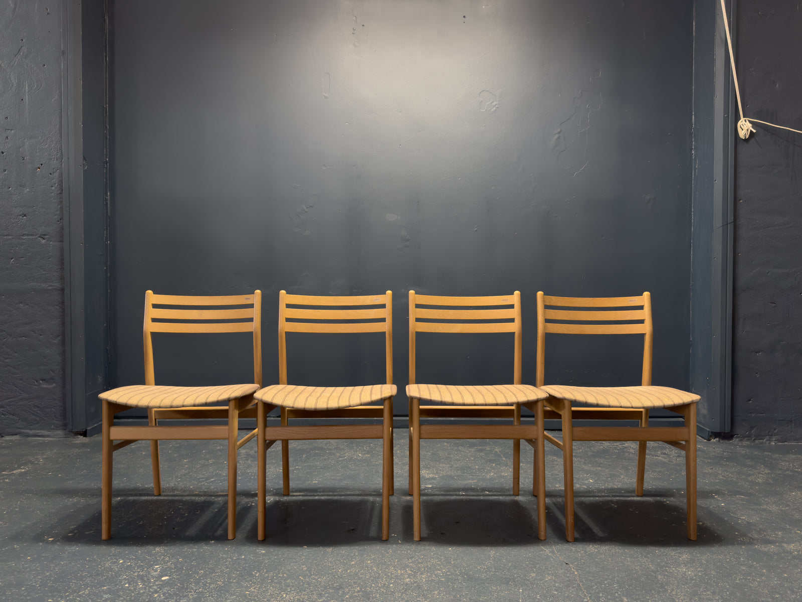 Set of 4 Oak Upholstered Dining Chairs