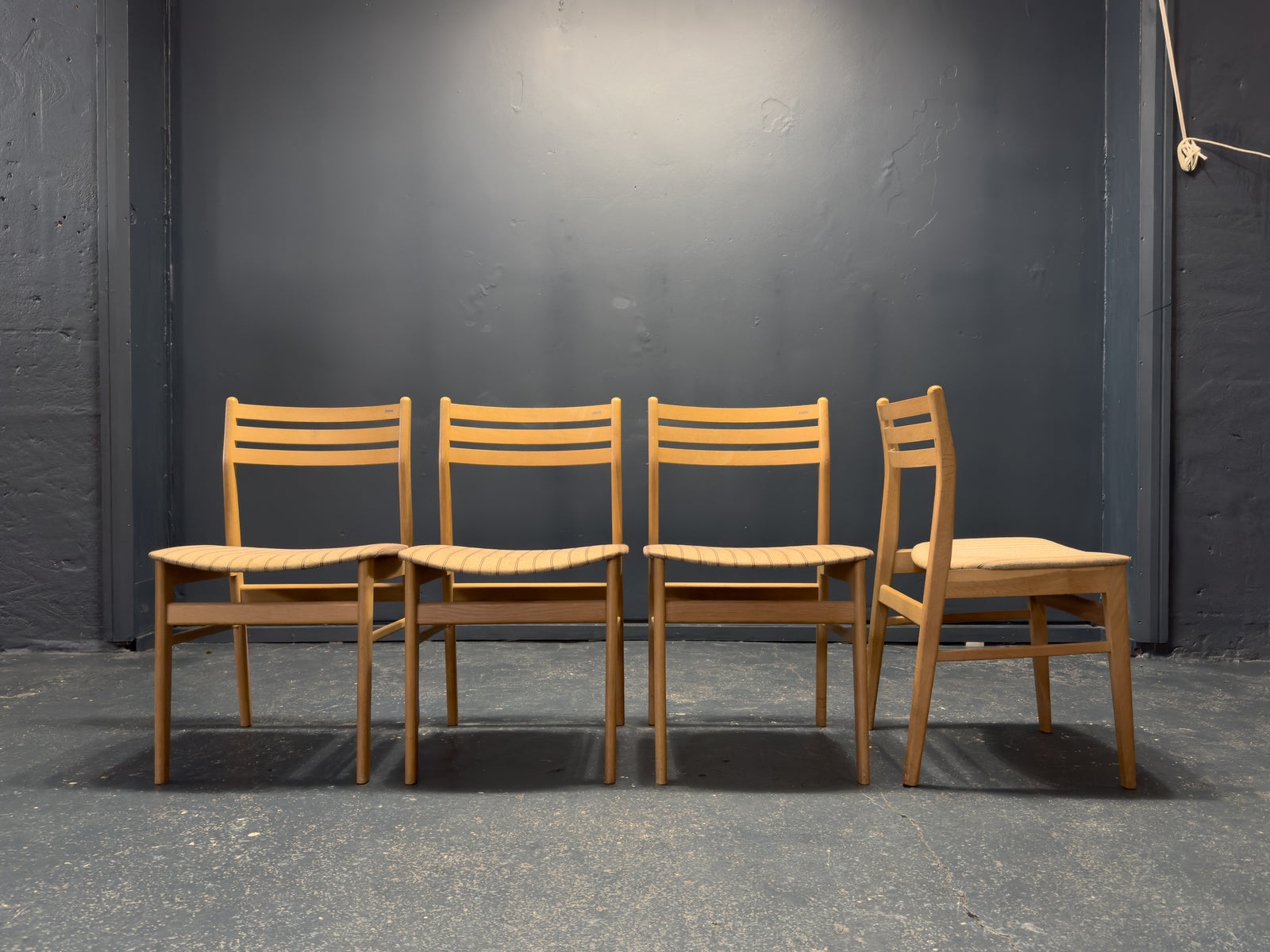 Set of 4 Oak Upholstered Dining Chairs