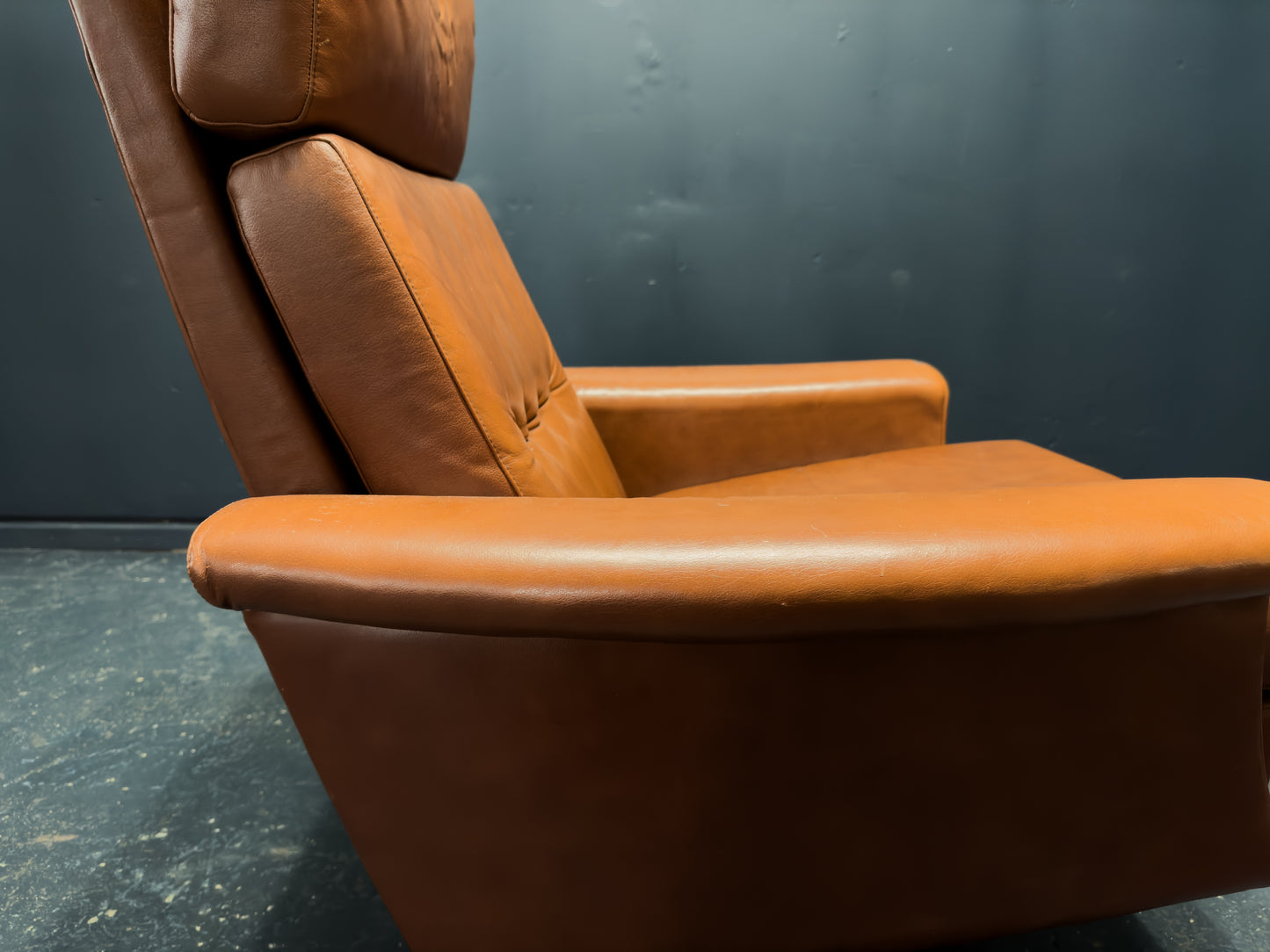 Tan Leather Reclining Chair