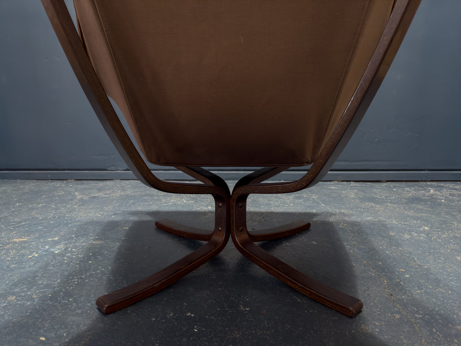 Falcon Chair with Footstool