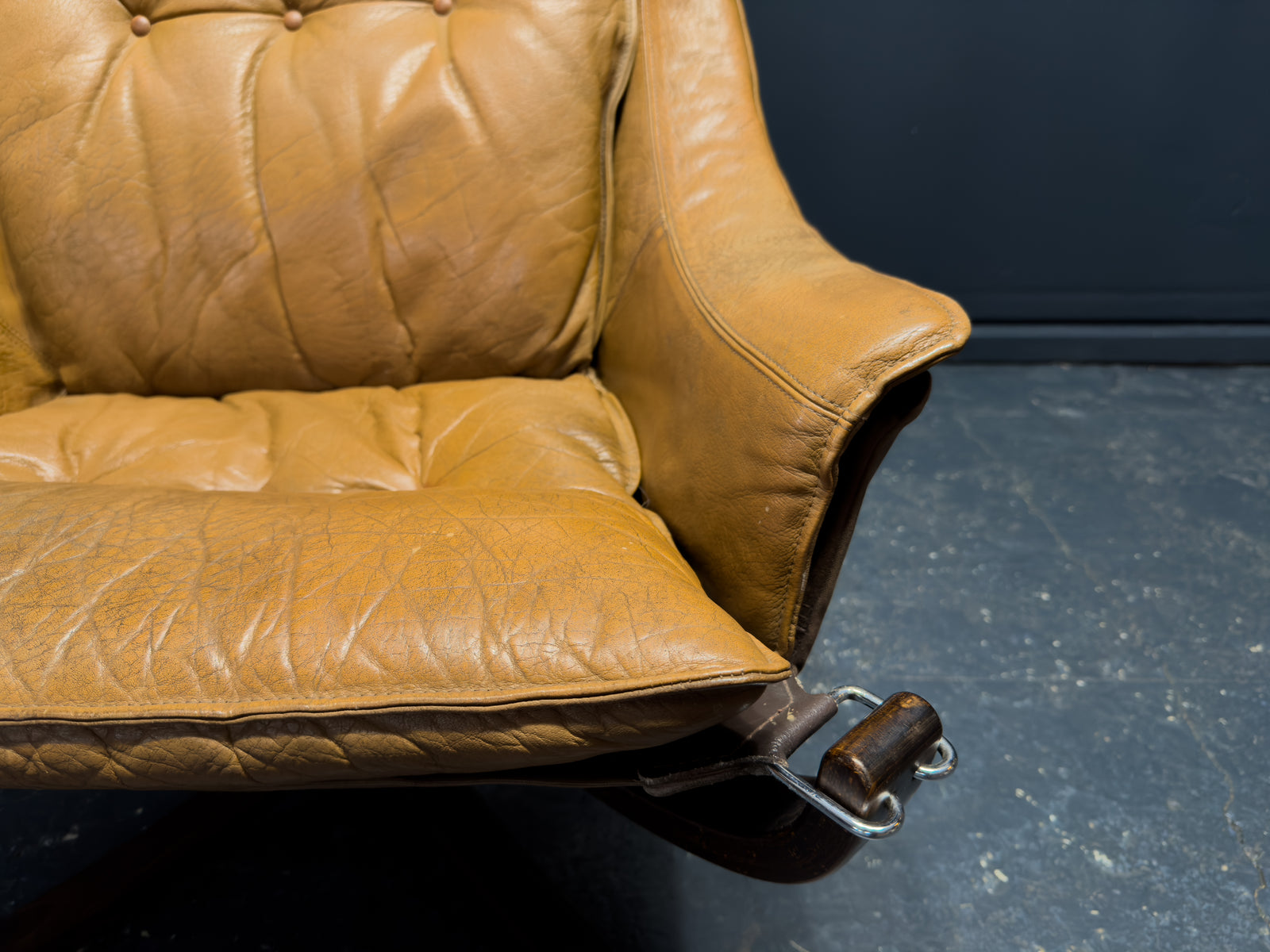 Falcon Chair with Footstool