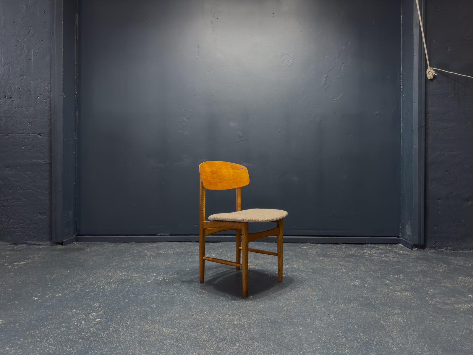 Borge Mogensen Oak and Boucle Model 122 Chair