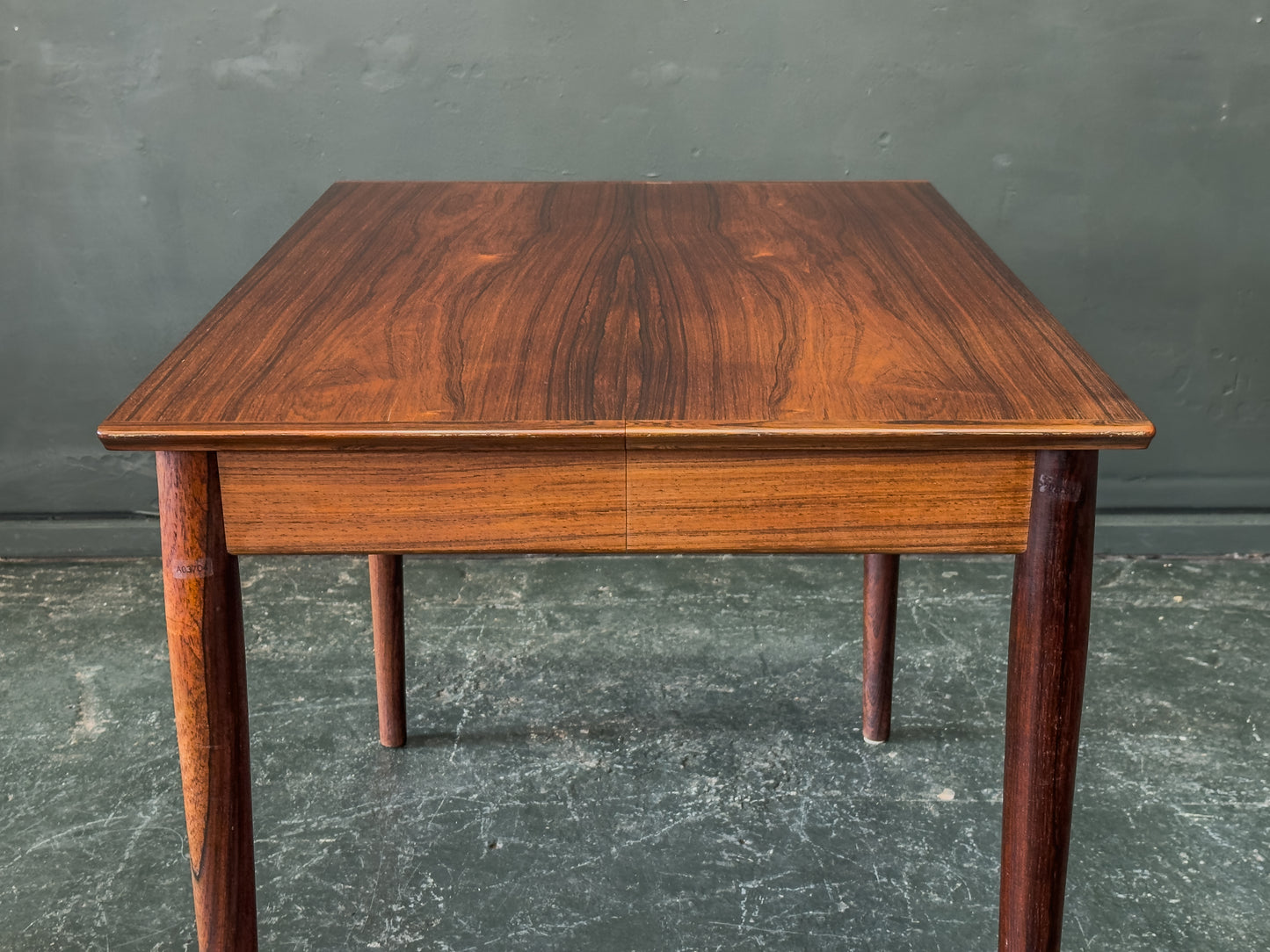 Model 227 Extending Dining Table by Arne Vodder