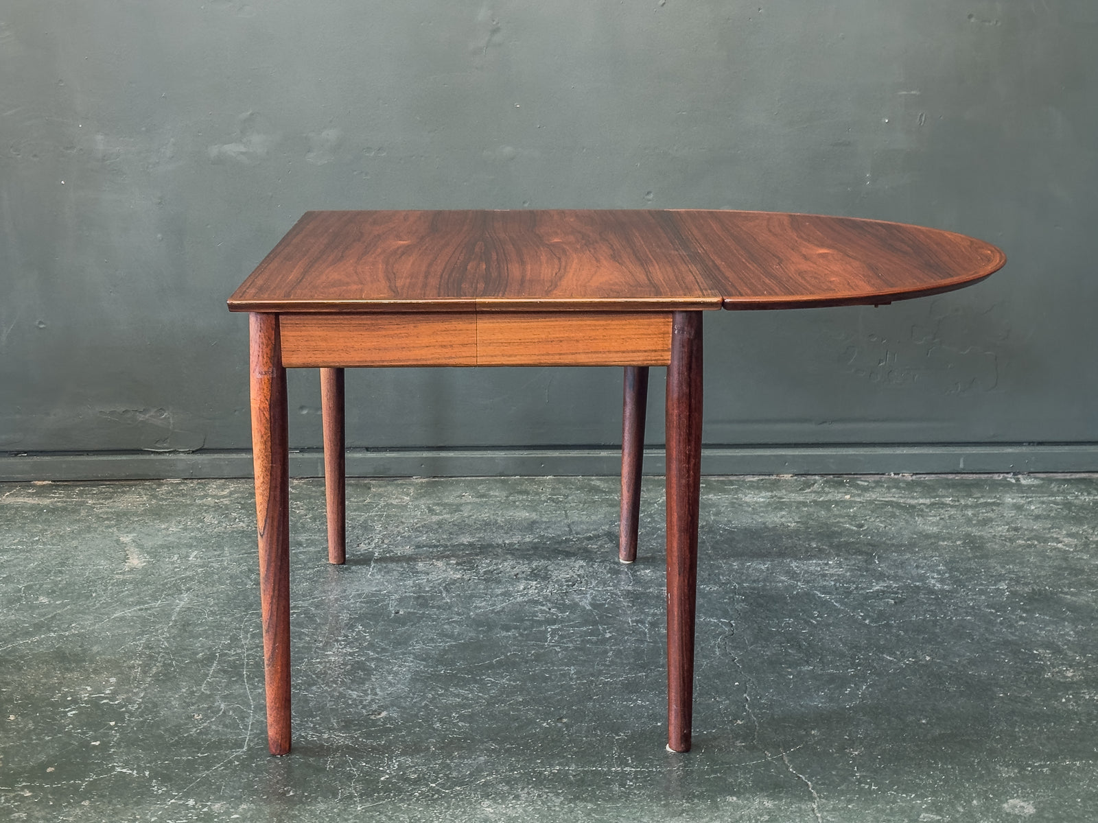 Model 227 Extending Dining Table by Arne Vodder
