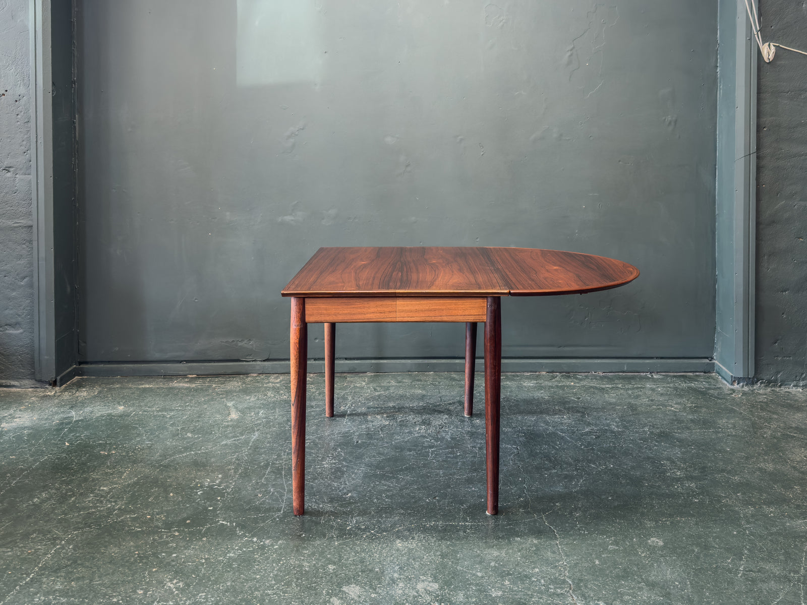 Model 227 Extending Dining Table by Arne Vodder