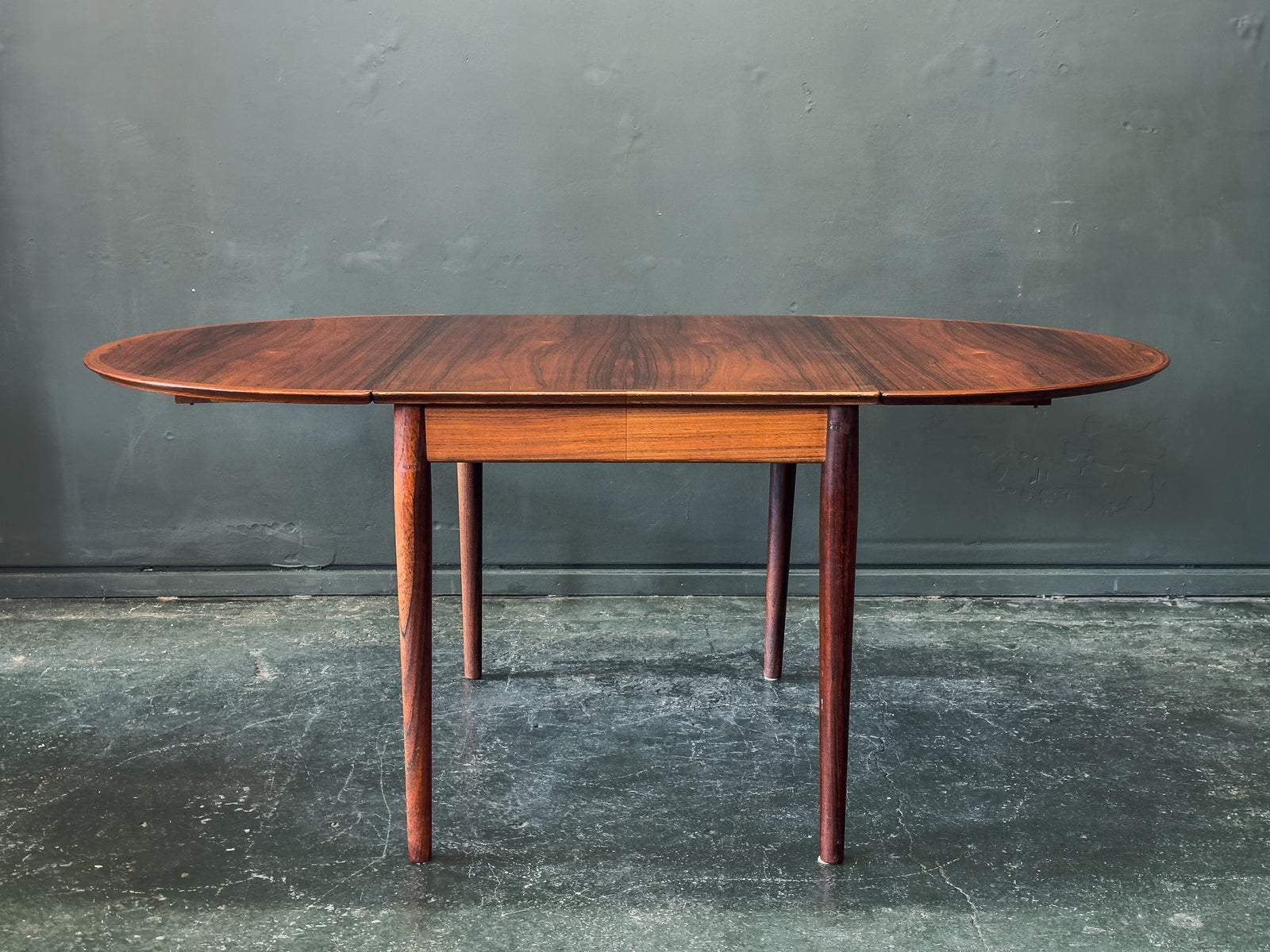 Model 227 Extending Dining Table by Arne Vodder