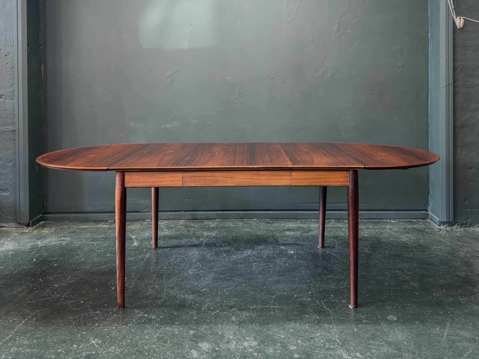 Model 227 Extending Dining Table by Arne Vodder