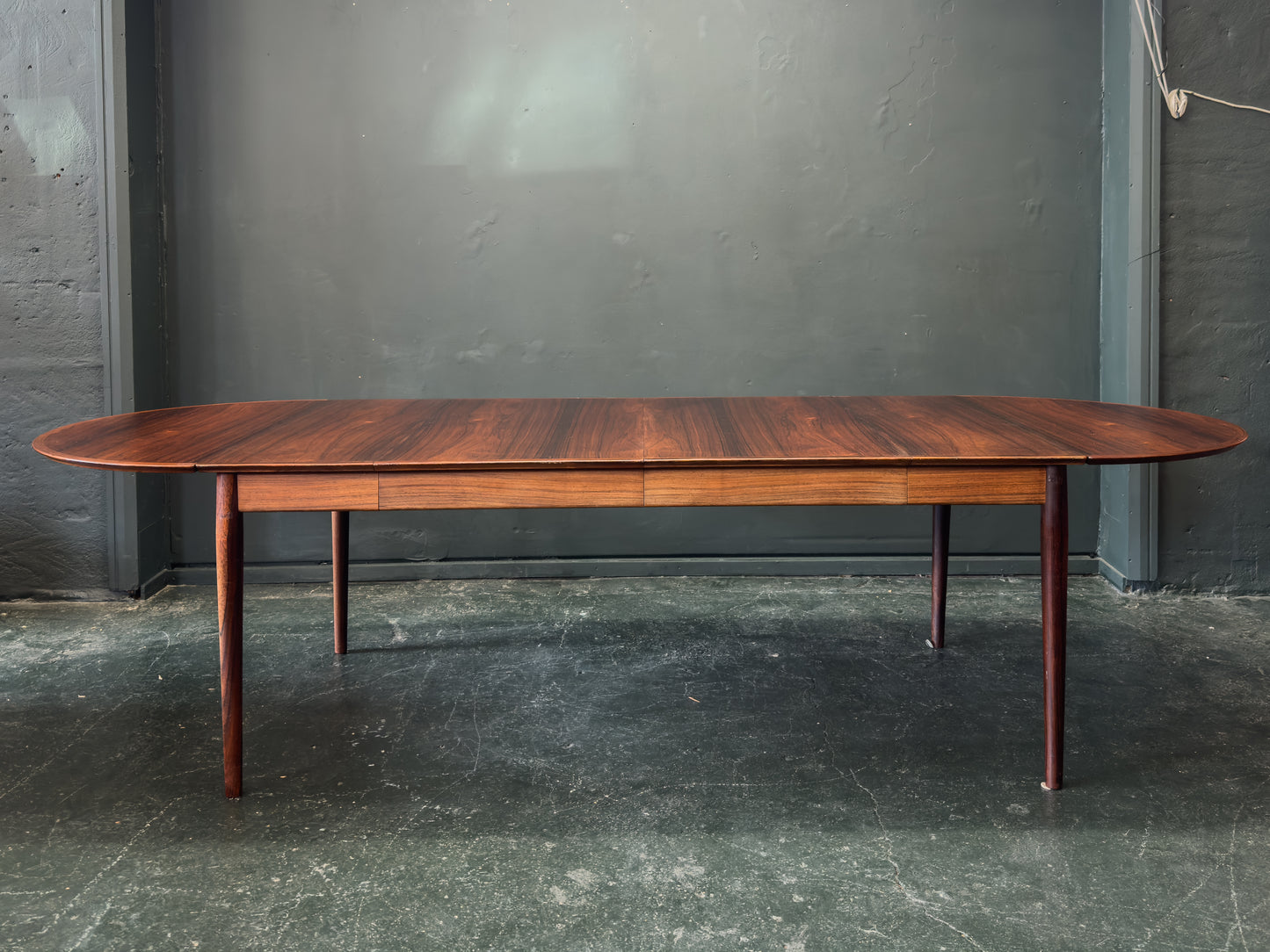 Model 227 Extending Dining Table by Arne Vodder