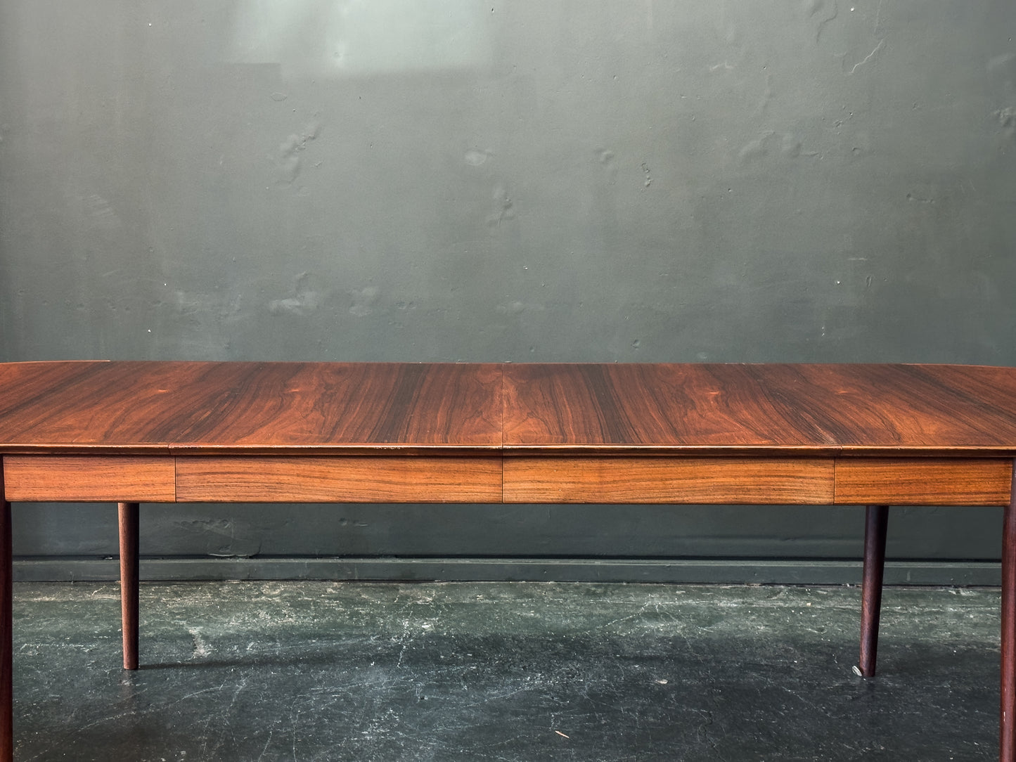 Model 227 Extending Dining Table by Arne Vodder