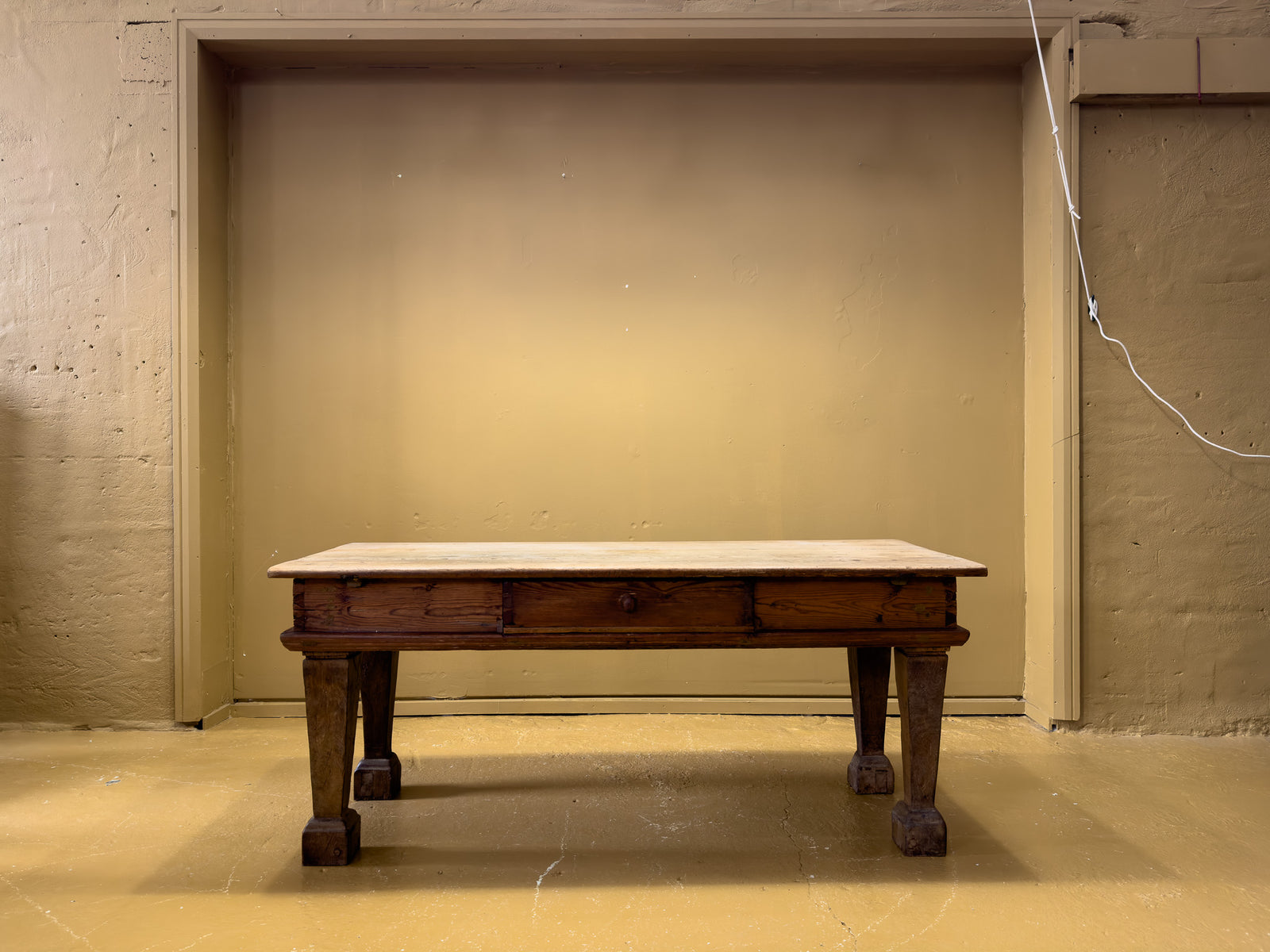 Baroque Table