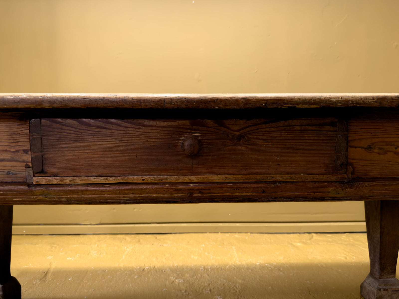 Baroque Table