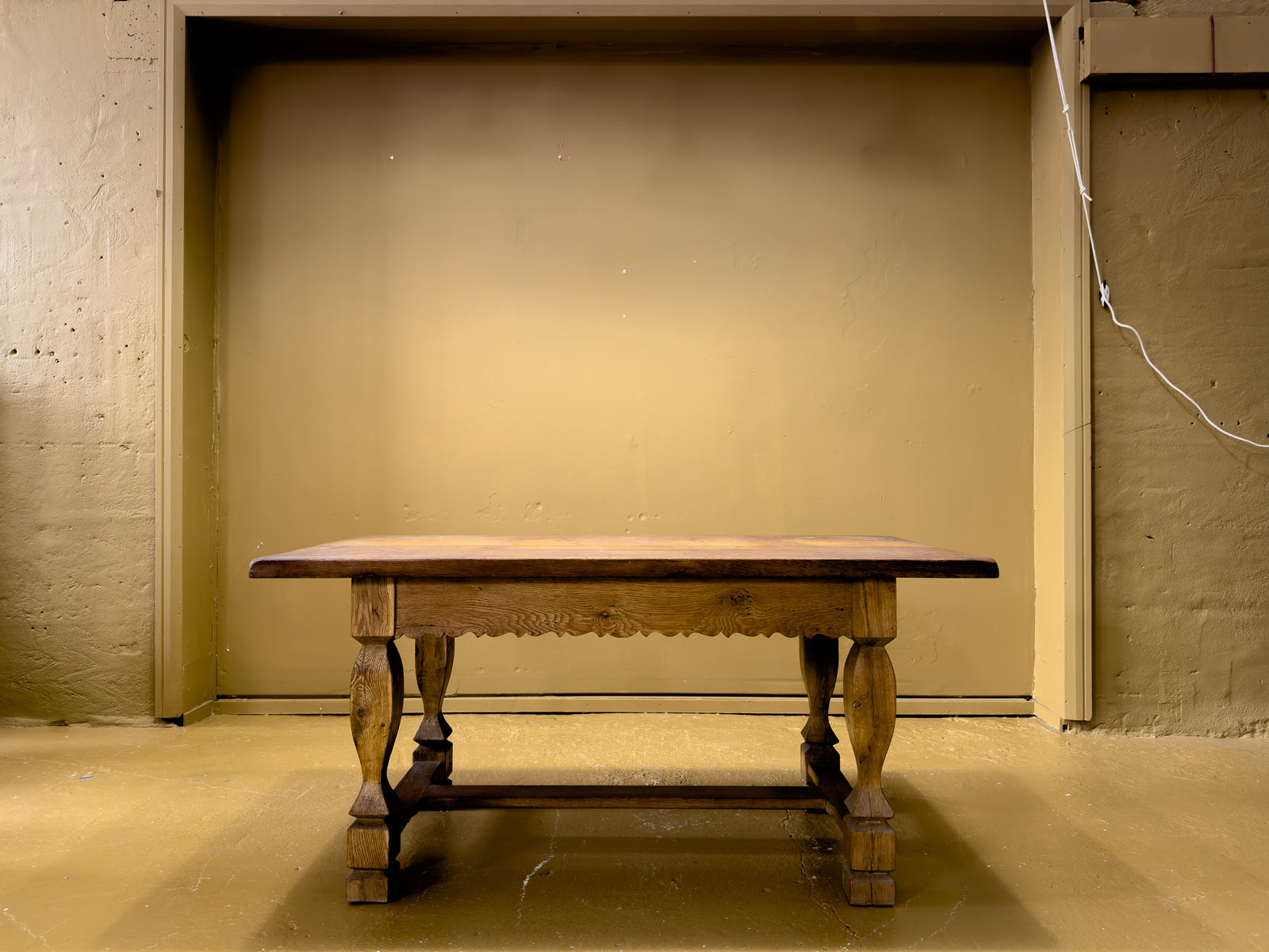 Baroque Oak Table