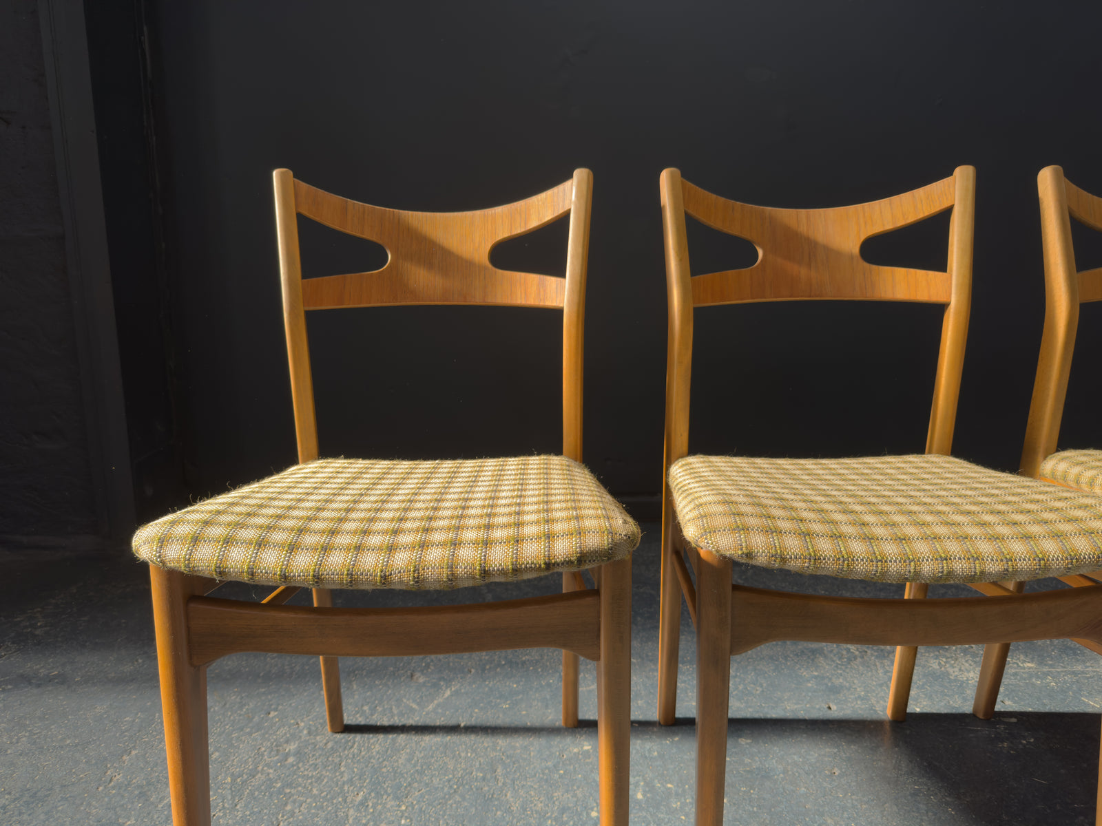 Set of 4 Oak and Checkered Dining Chairs