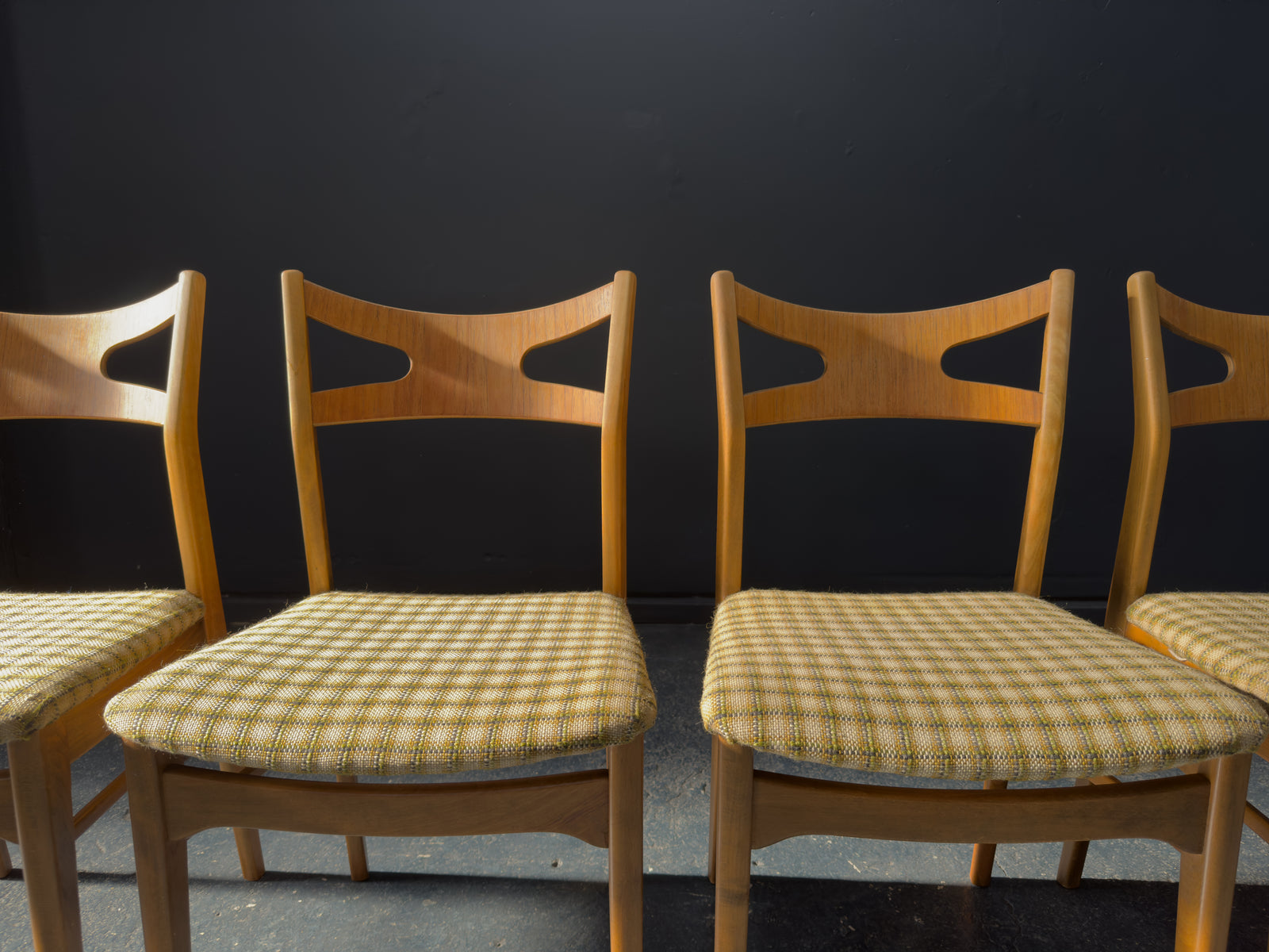 Set of 4 Oak and Checkered Dining Chairs
