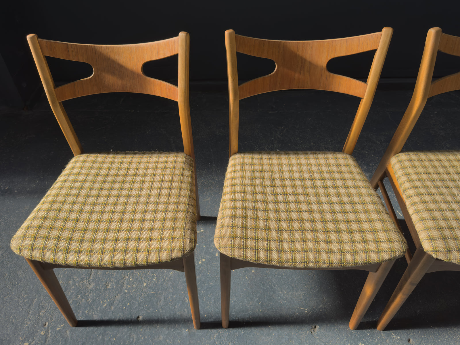 Set of 4 Oak and Checkered Dining Chairs