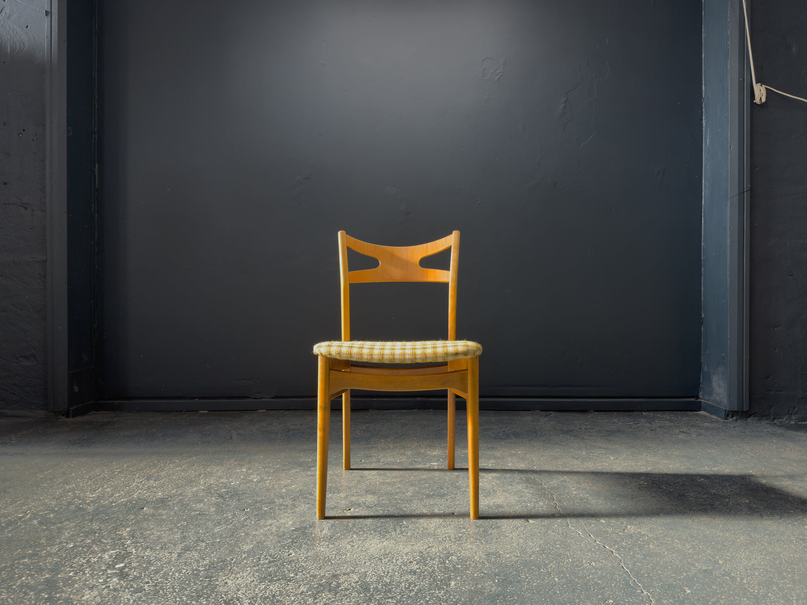 Set of 4 Oak and Checkered Dining Chairs