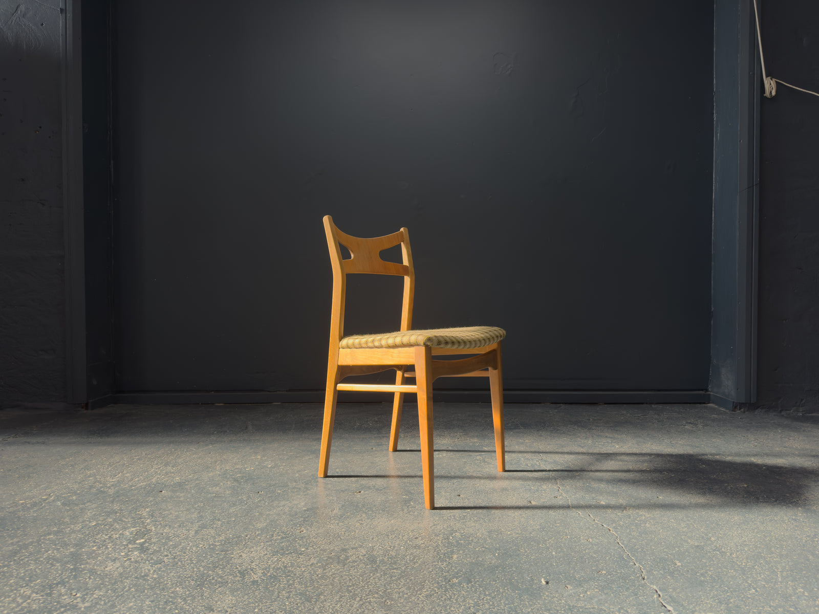 Set of 4 Oak and Checkered Dining Chairs
