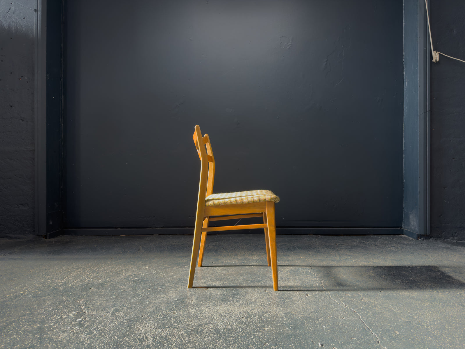 Set of 4 Oak and Checkered Dining Chairs