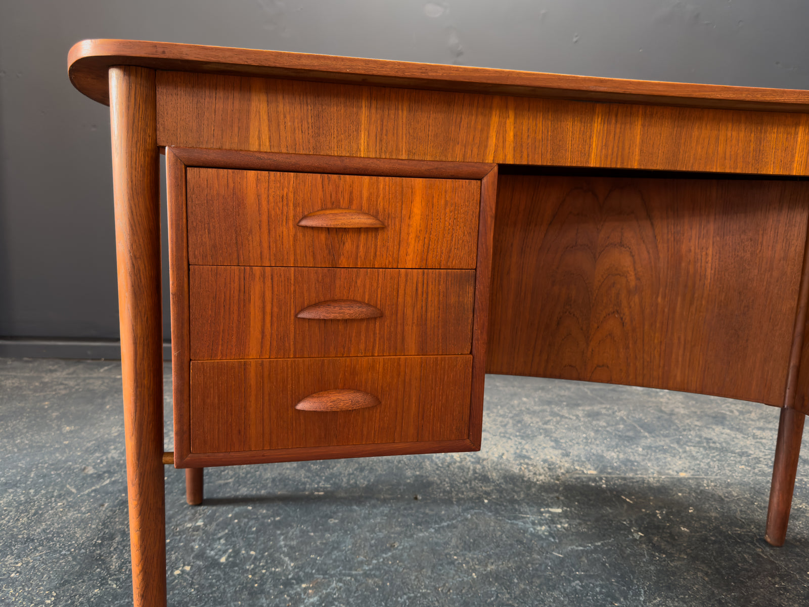 Jelly Bean Curved Teak Desk