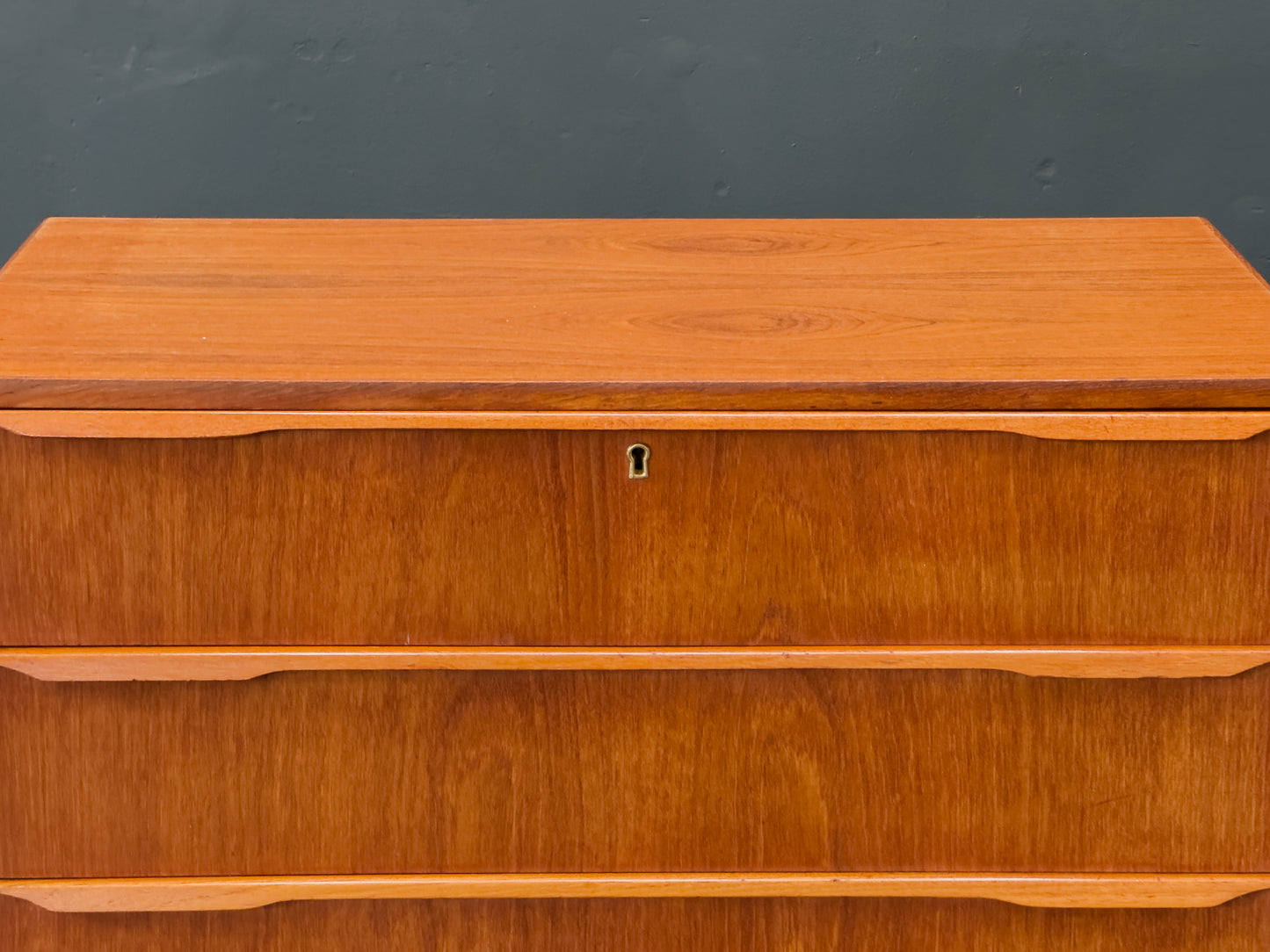 Teak Chest of Drawers with Four Drawers
