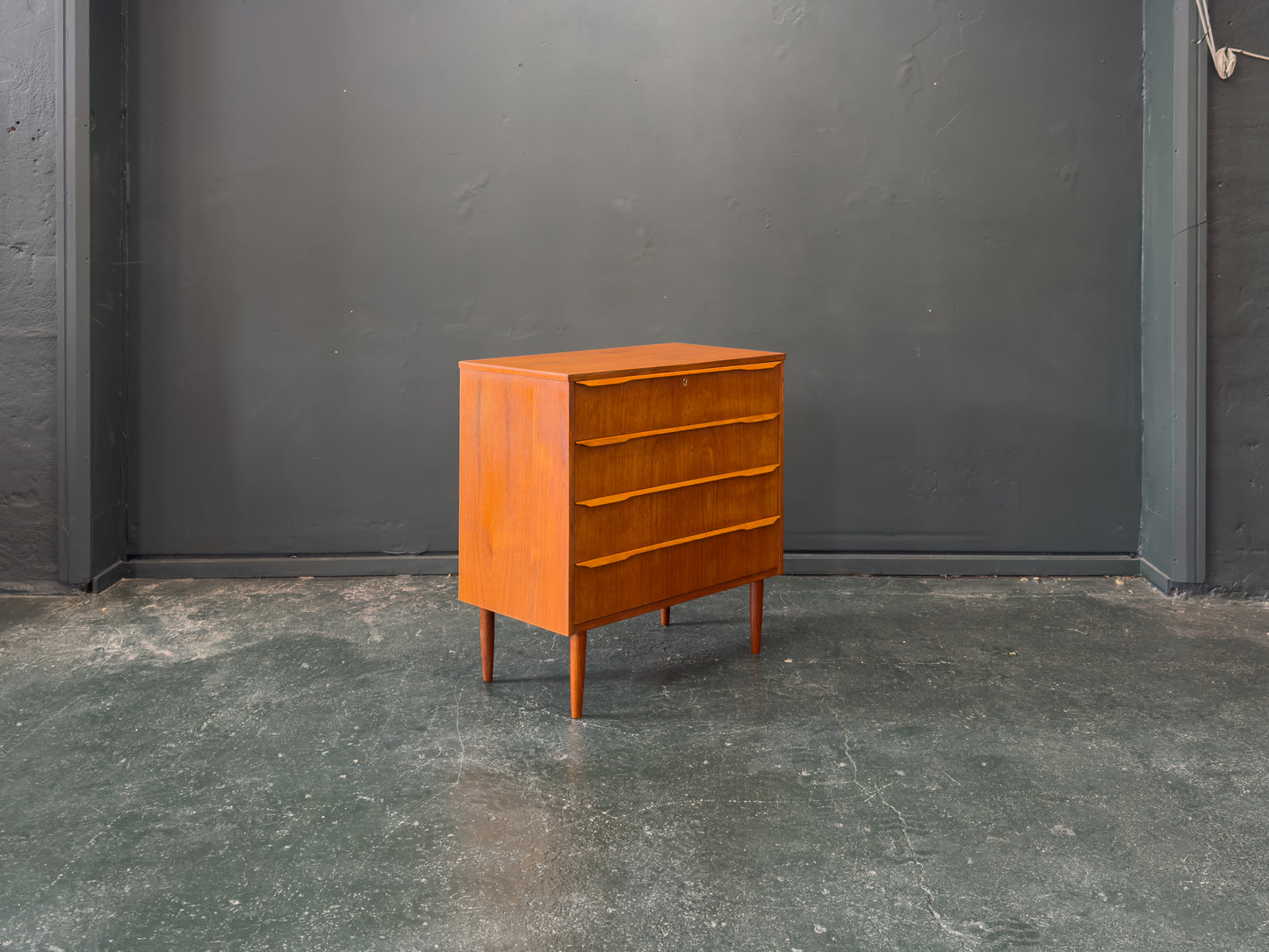 Teak Chest of Drawers with Four Drawers