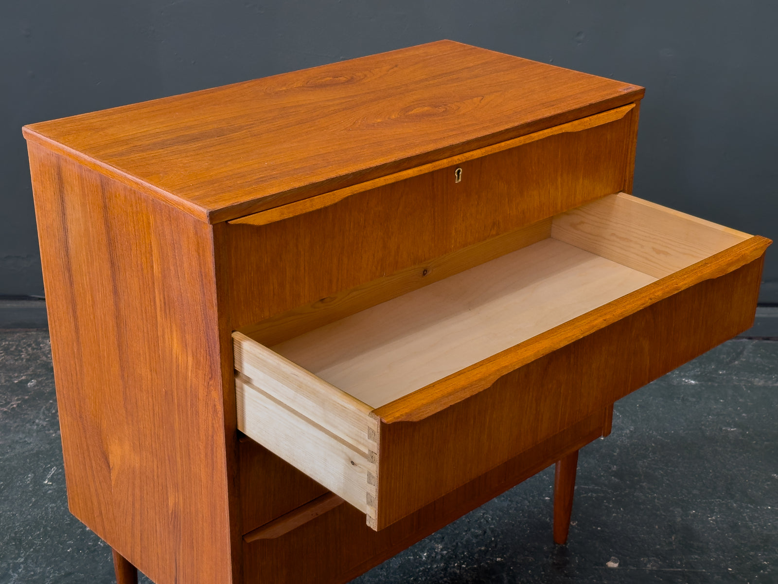 Teak Chest of Drawers with Four Drawers