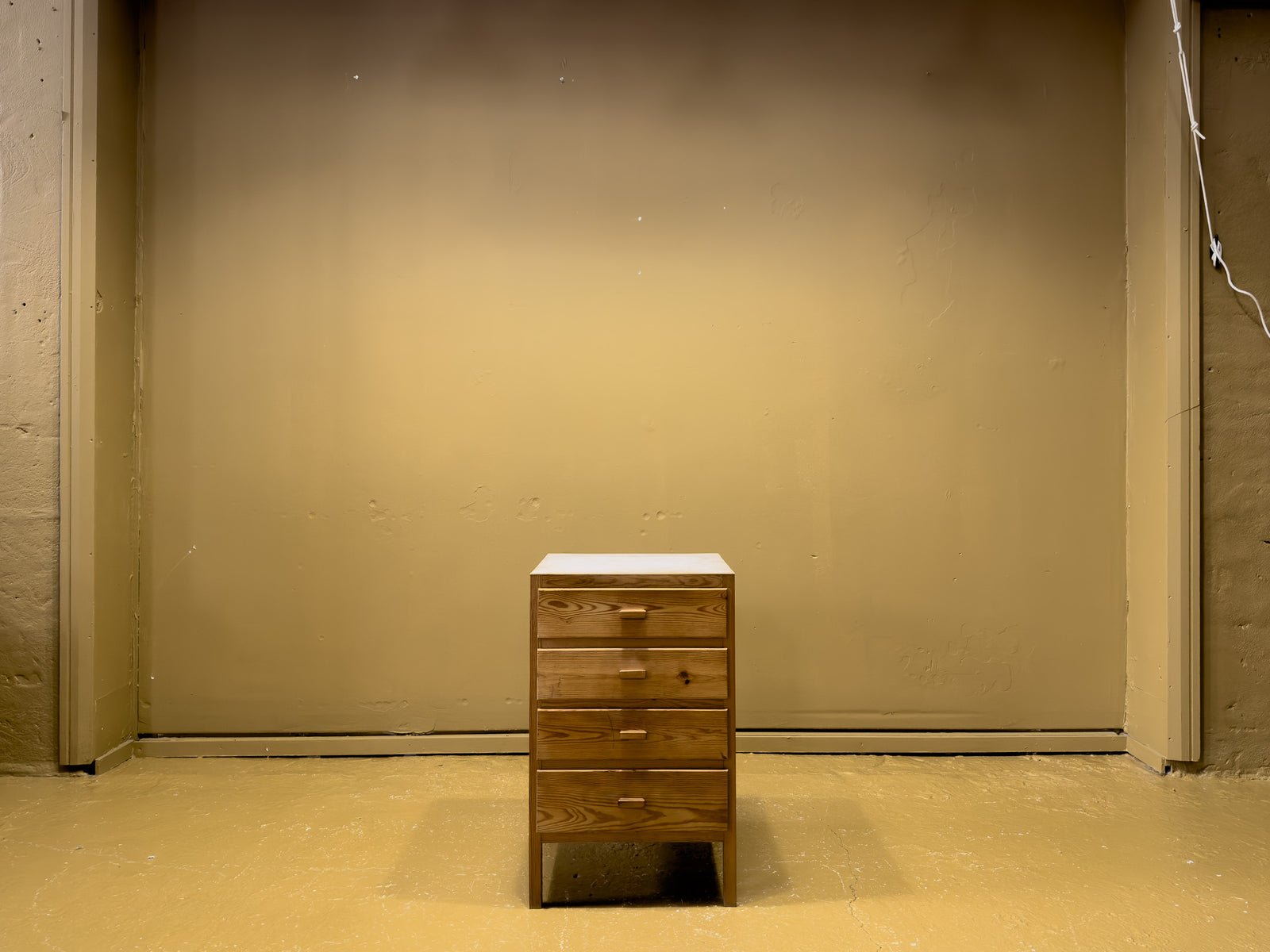 Pillar Drawer Units