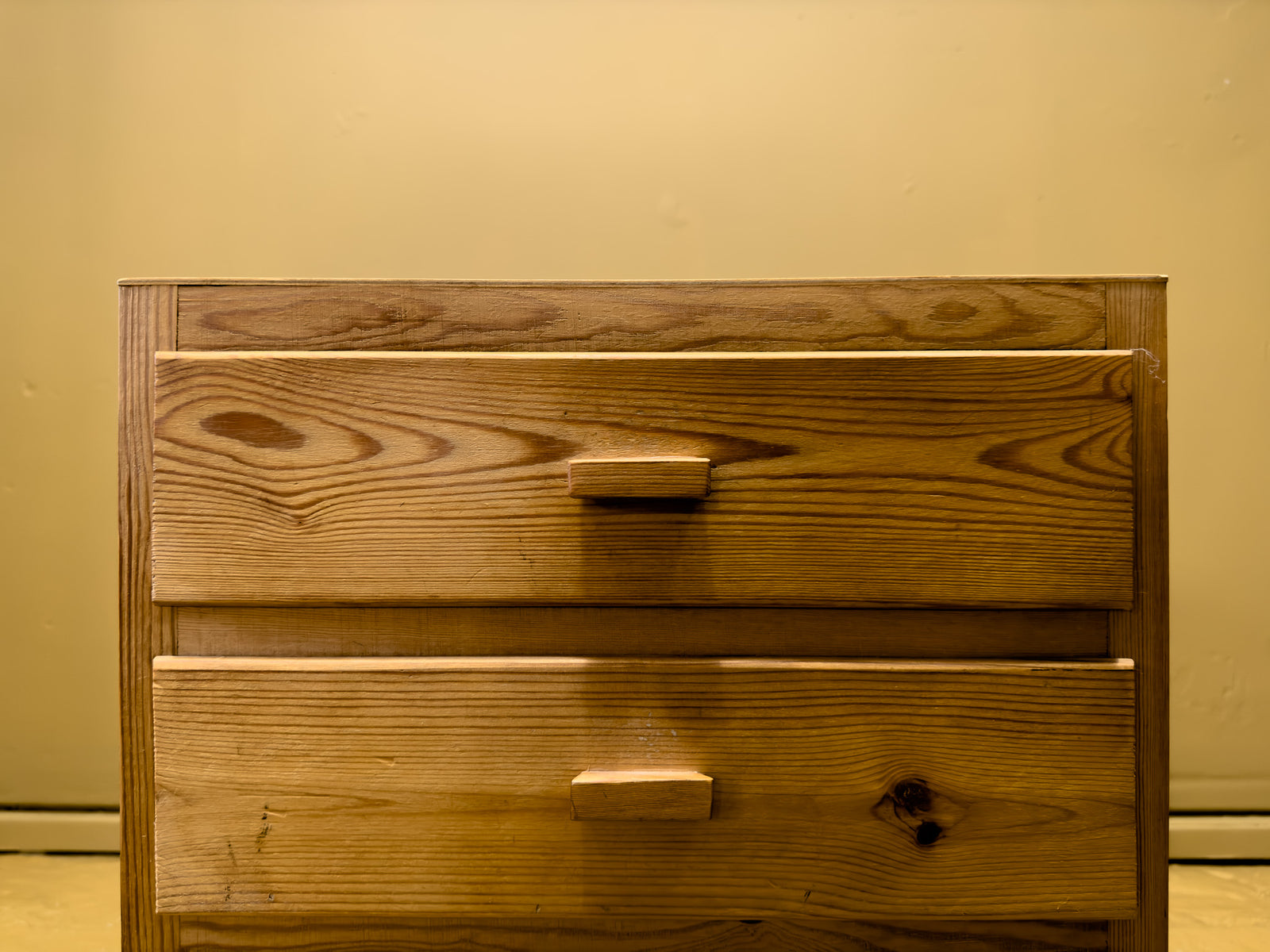Pillar Drawer Units