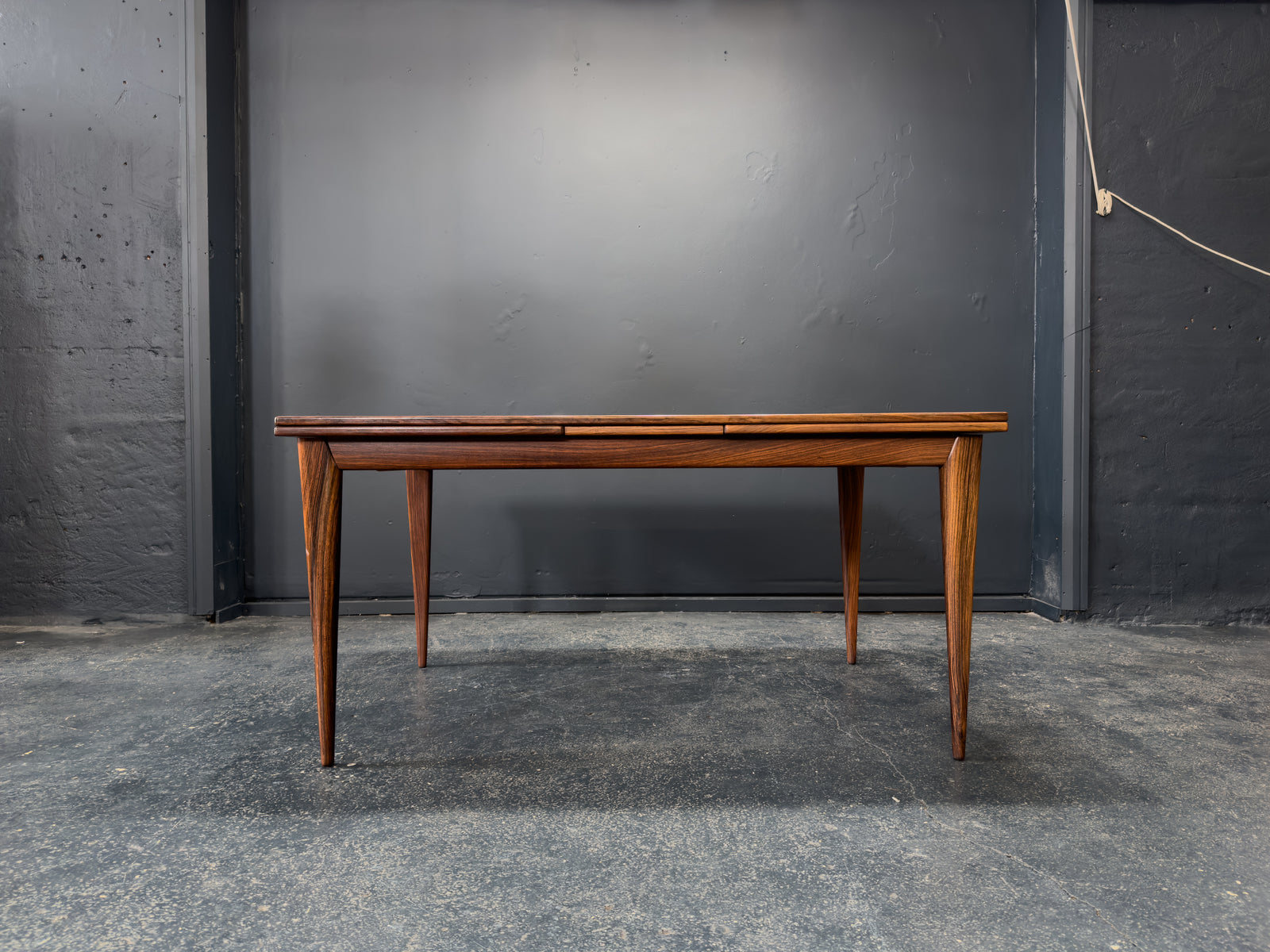 Niels Otto Møller 254 Extendable Rosewood Dining Table
