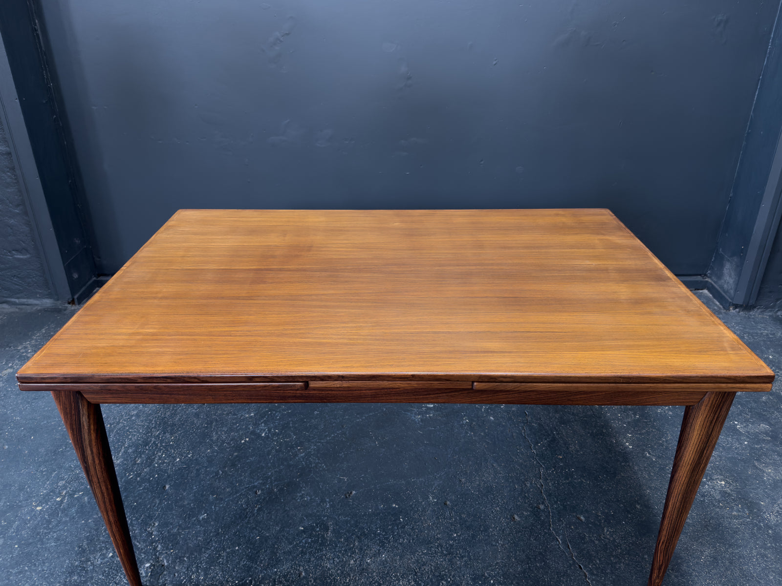 Niels Otto Møller 254 Extendable Rosewood Dining Table