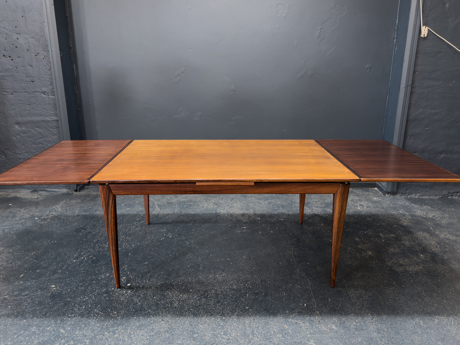 Niels Otto Møller 254 Extendable Rosewood Dining Table