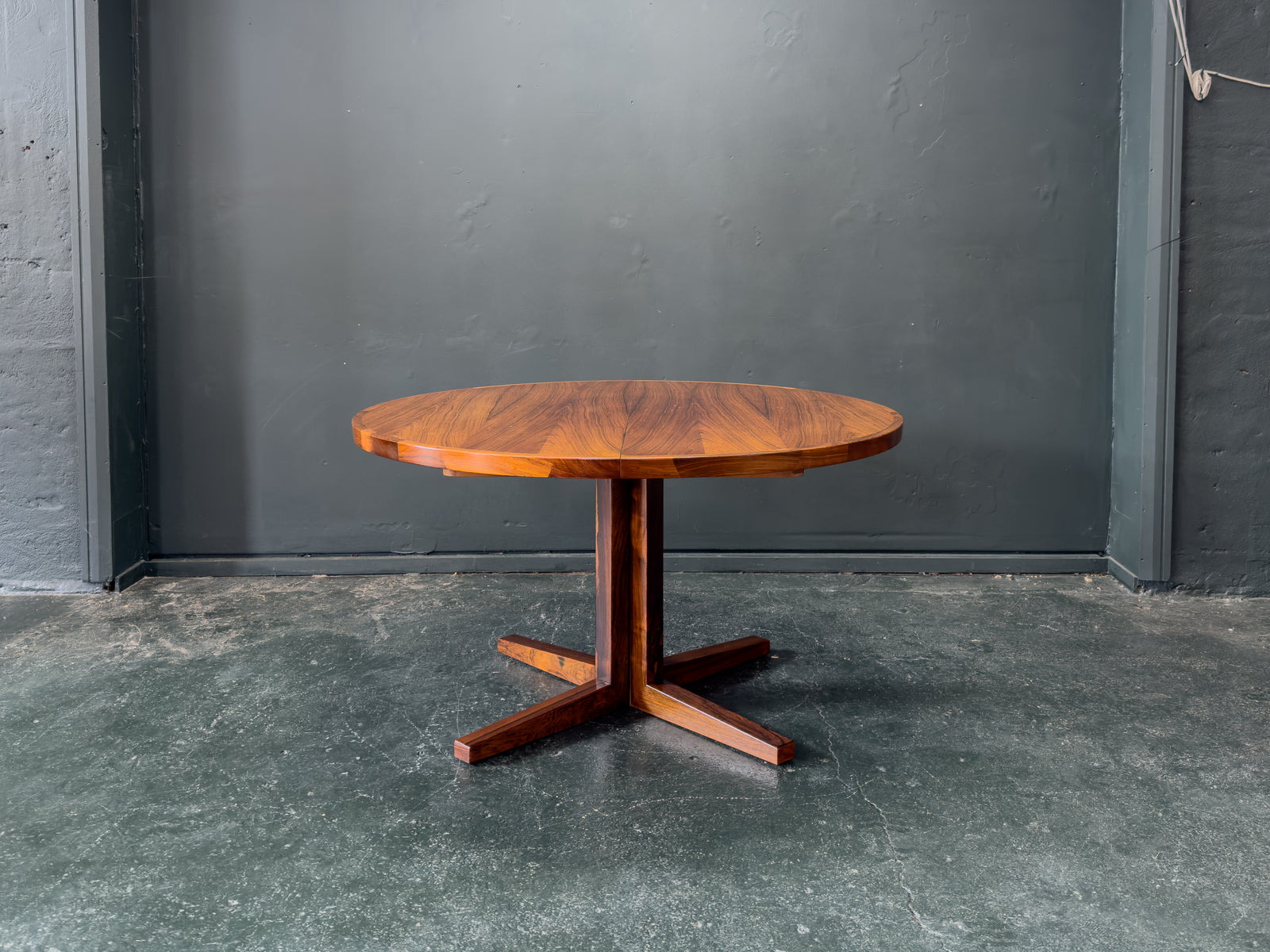 Domus Danica Round Rosewood Dining Table