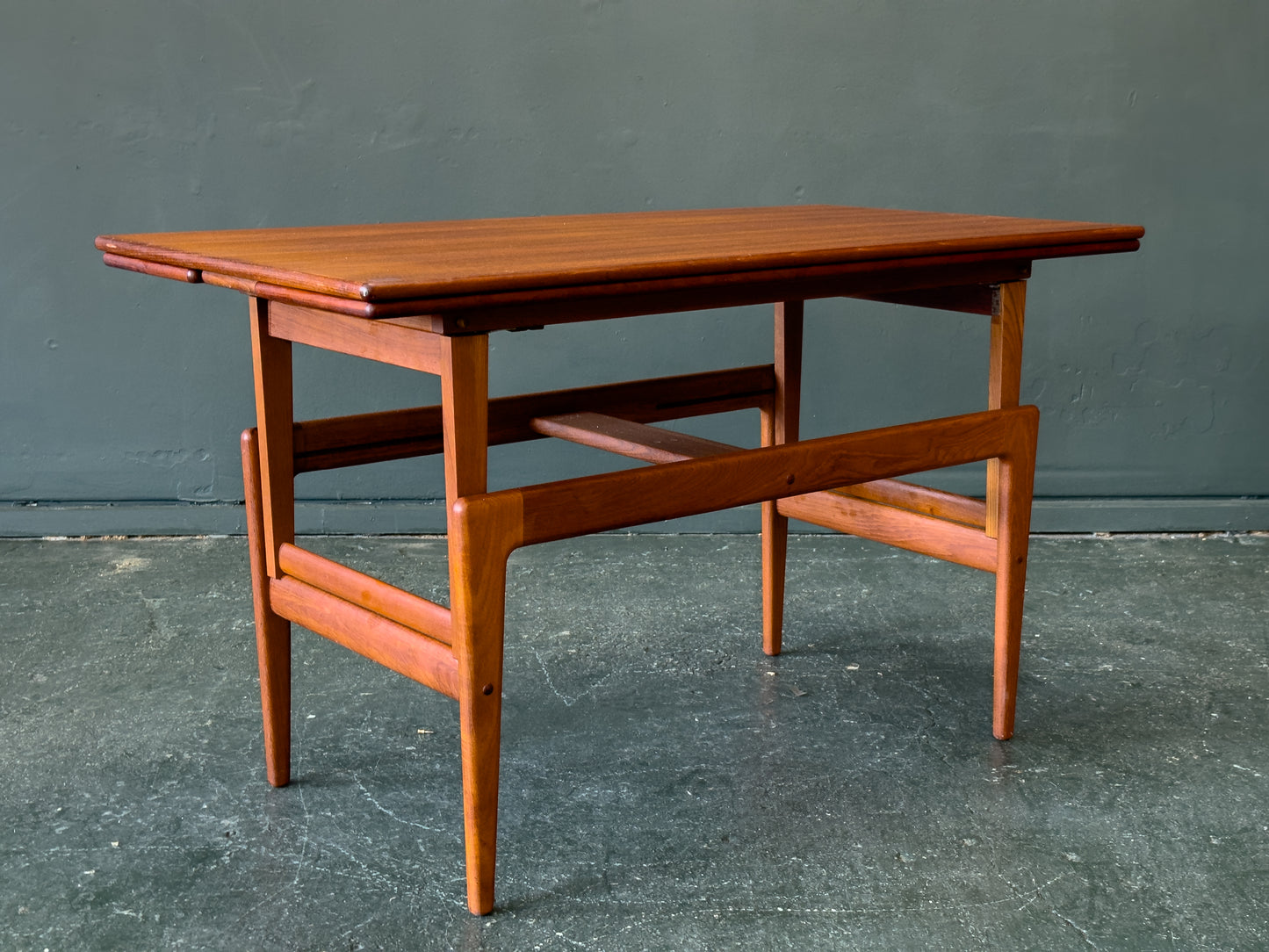 Kai Kristiansen Elevator Table