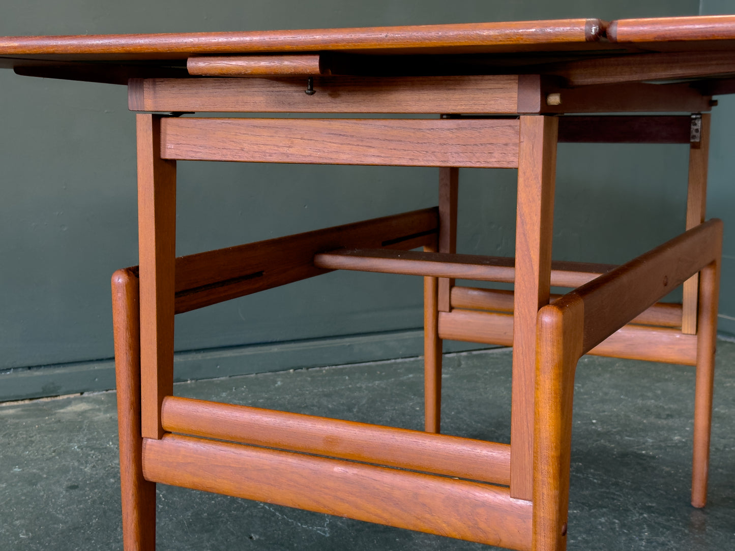 Kai Kristiansen Elevator Table
