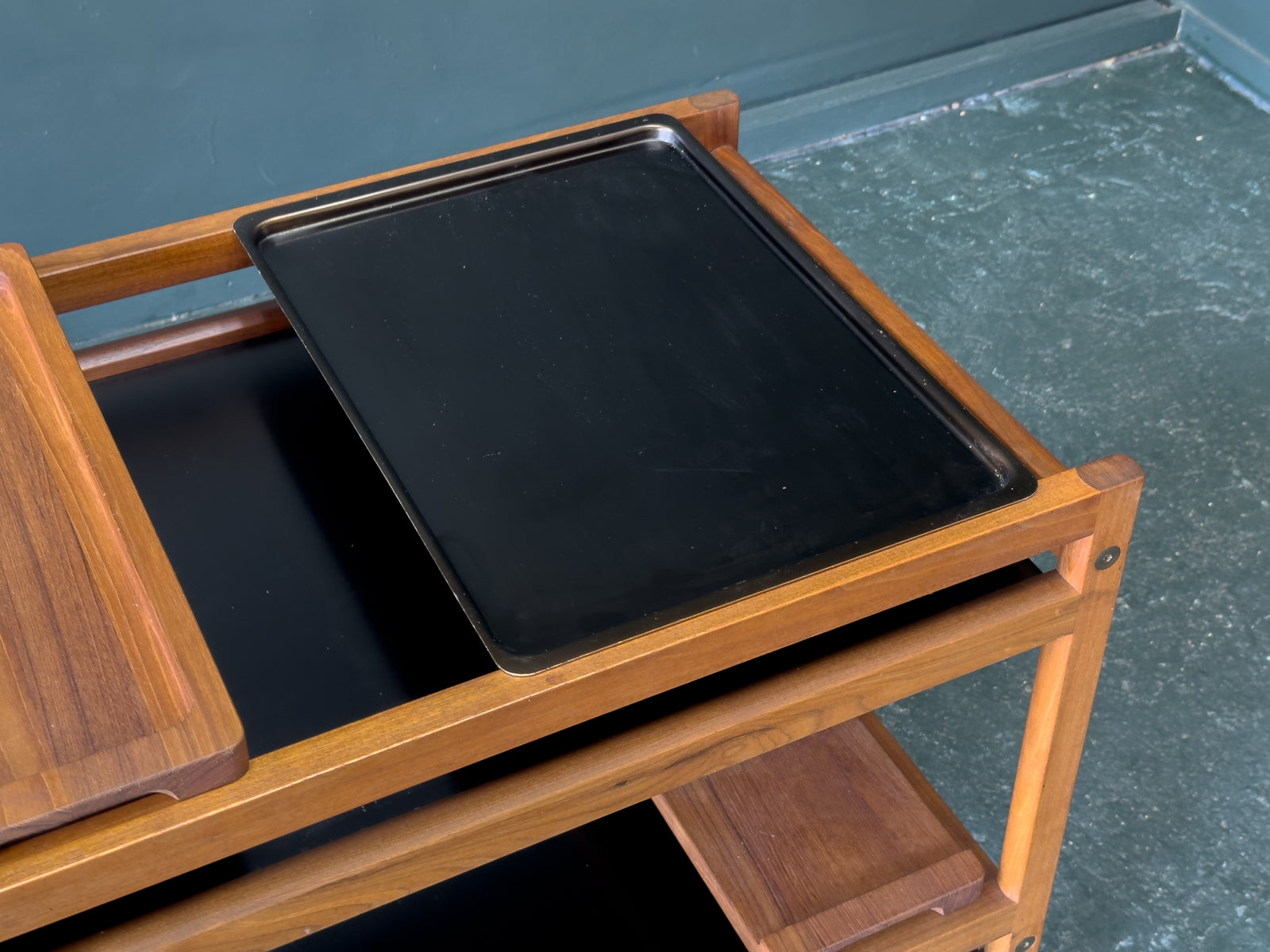Model 5370 Serving Trolley by Børge Mogensen